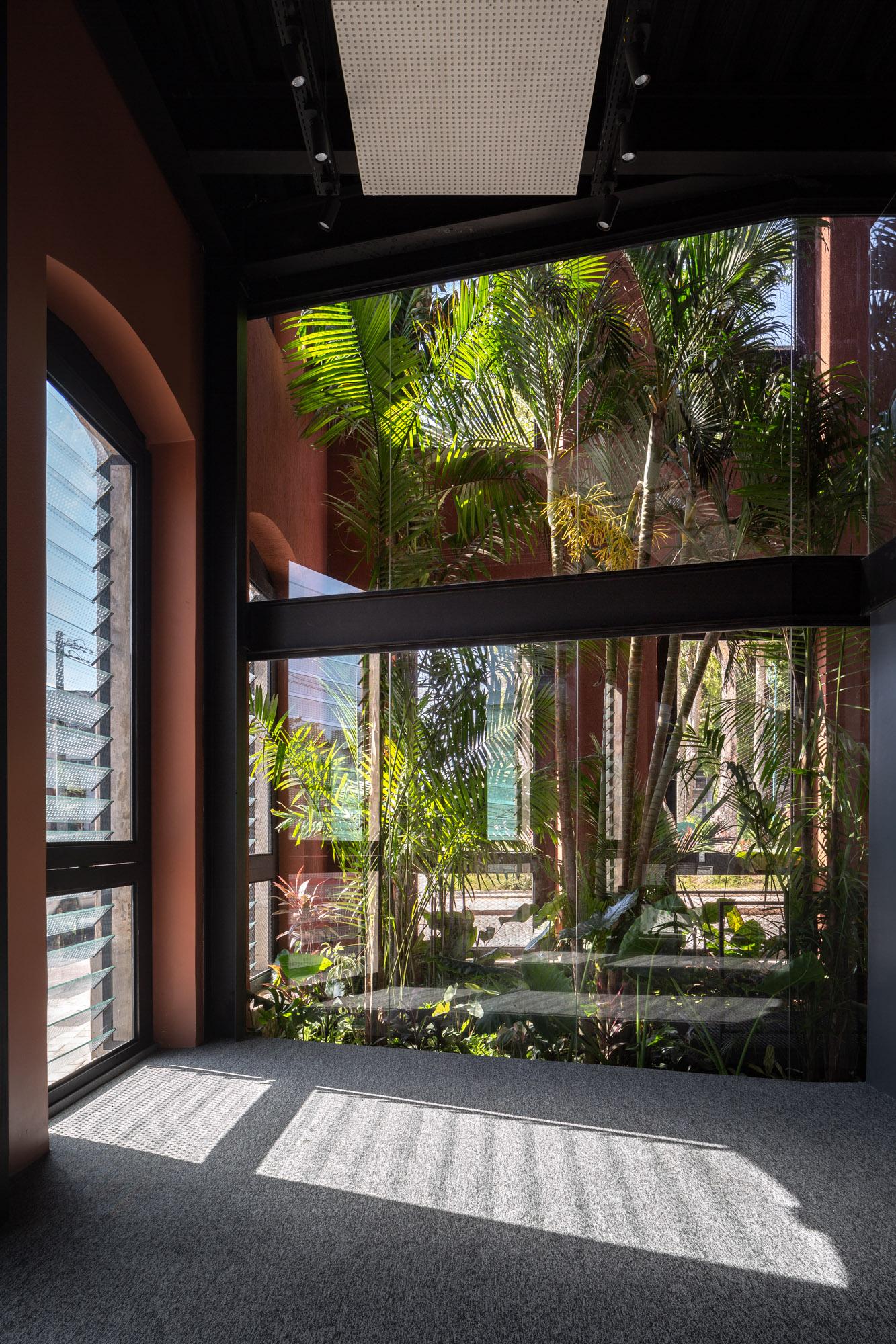 Casarão da Inovação Cassina / Cassina Innovation House - image 12