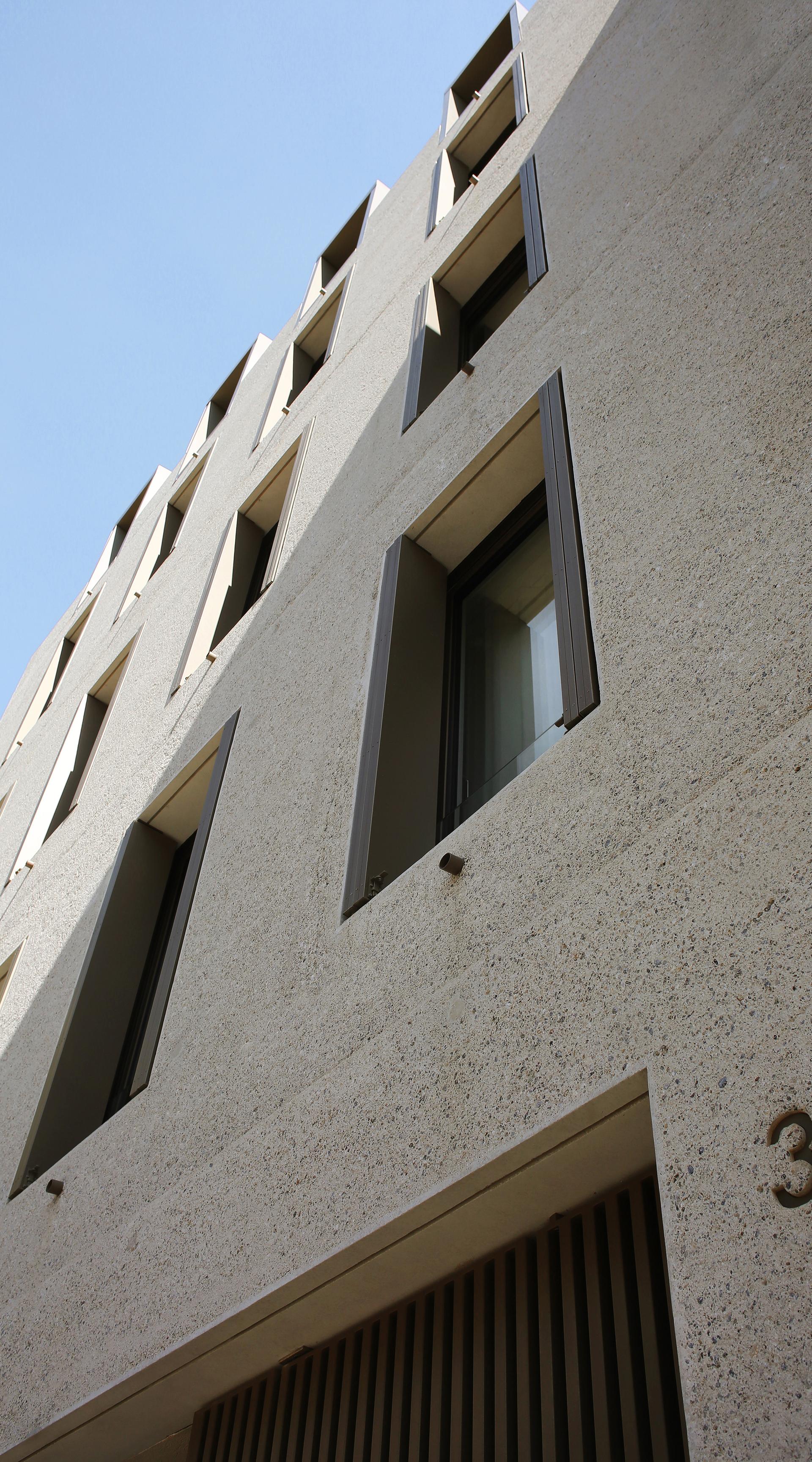 Leimenstrasse Apartment Building - image 3
