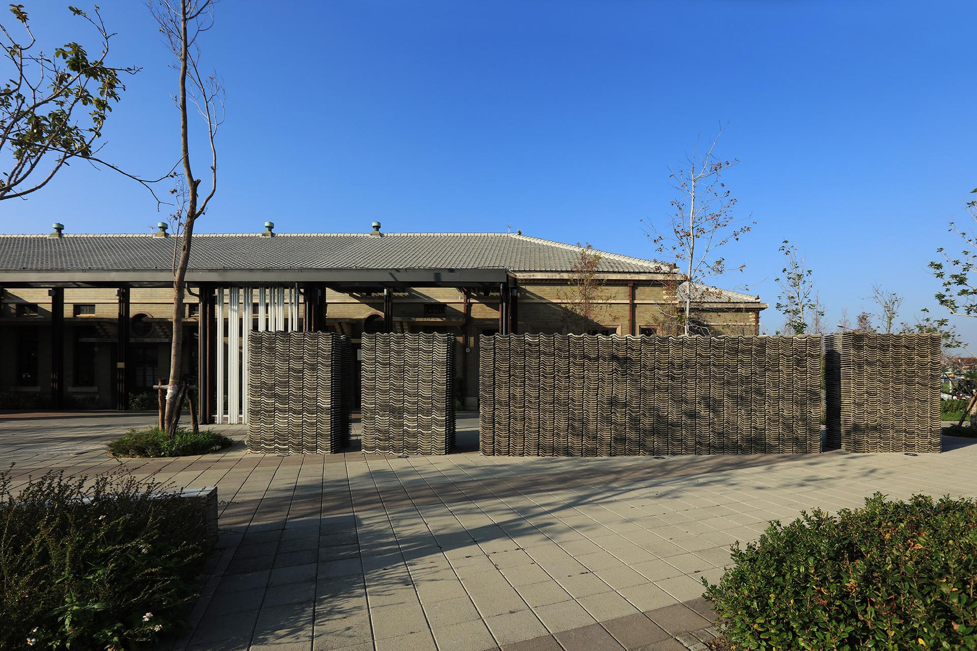 Yong Quan Park - image 9