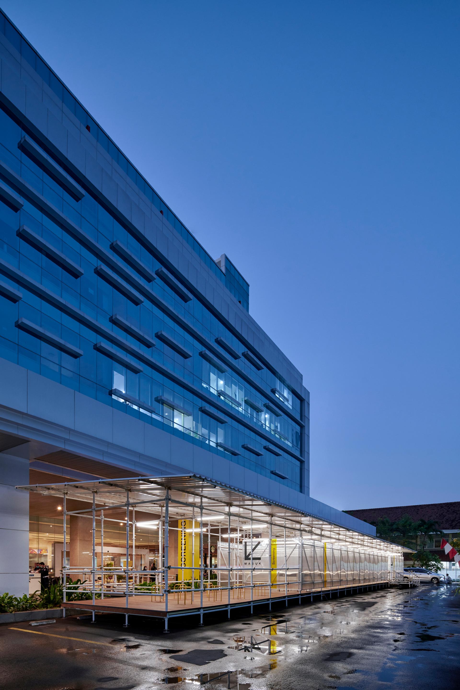 St. Carolus Hospital Screening Facility - image 8