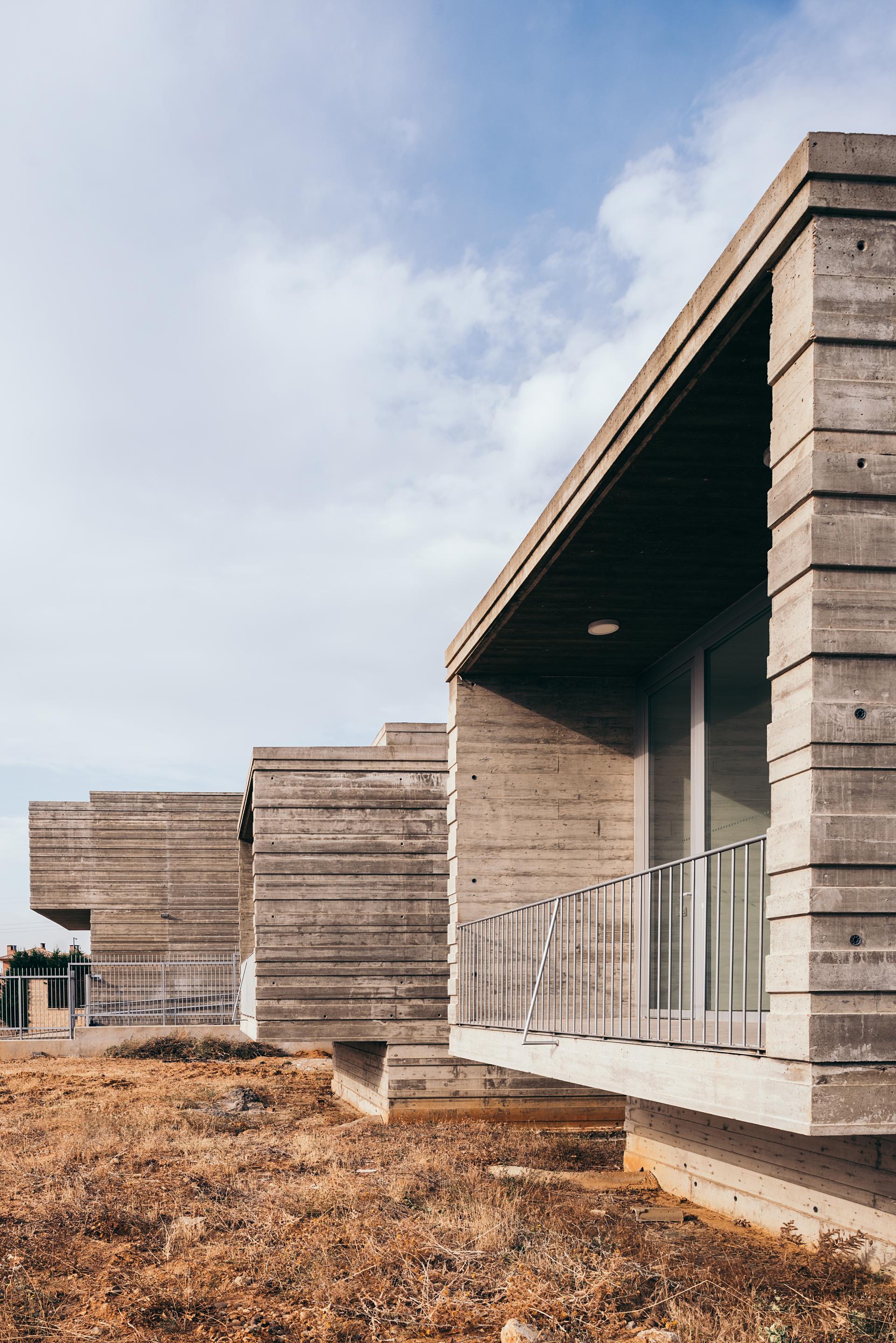 Day Care Center for People with Alzheimer's Disease - image 2