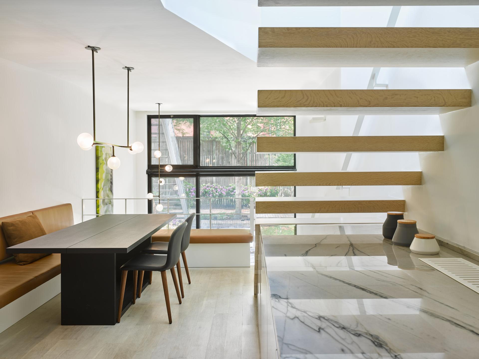 Urban Townhouse - image 2