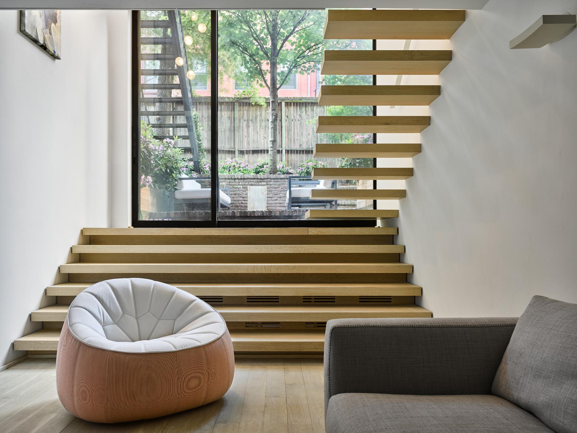 Urban Townhouse - image 11