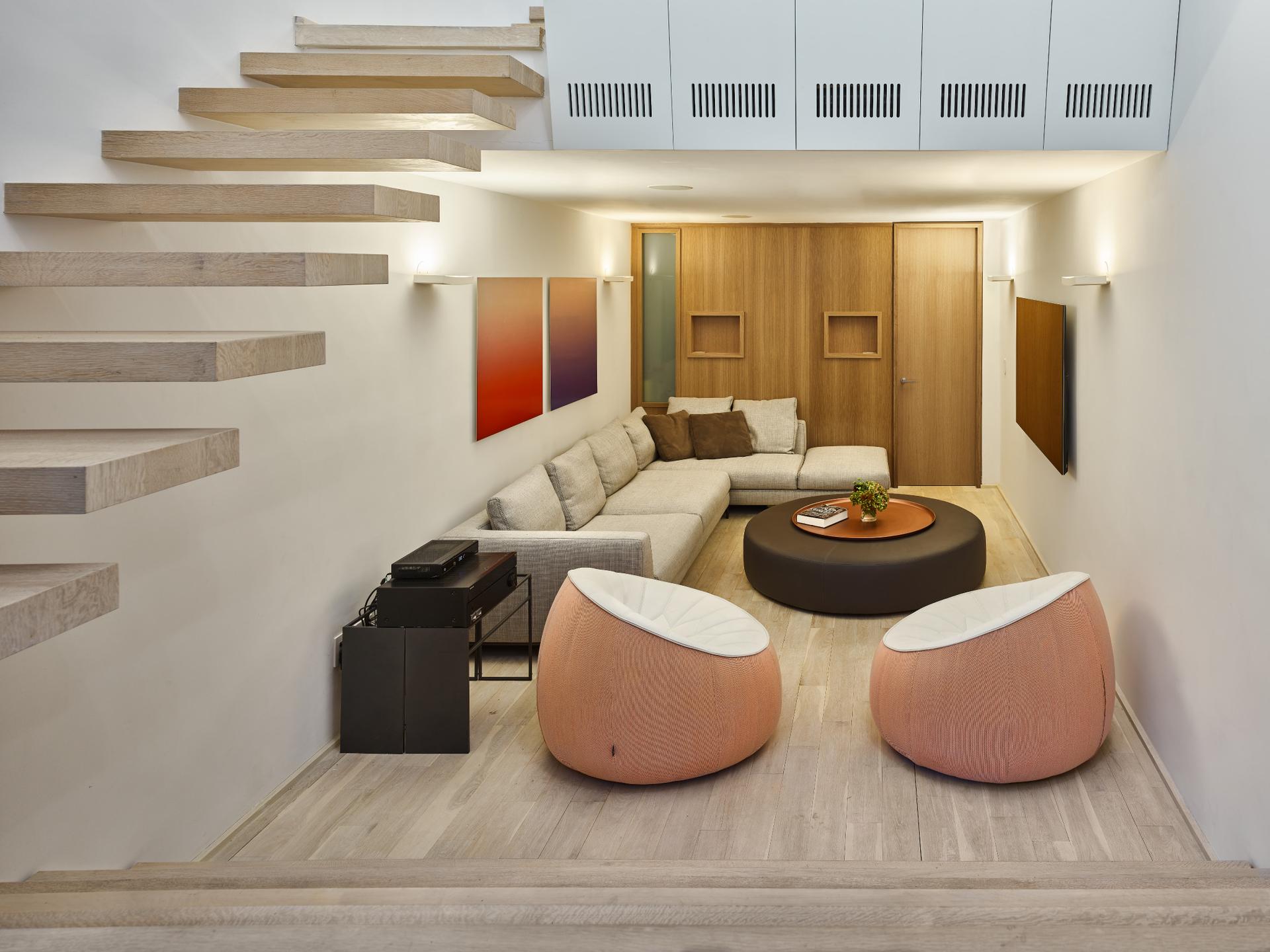 Urban Townhouse - image 13