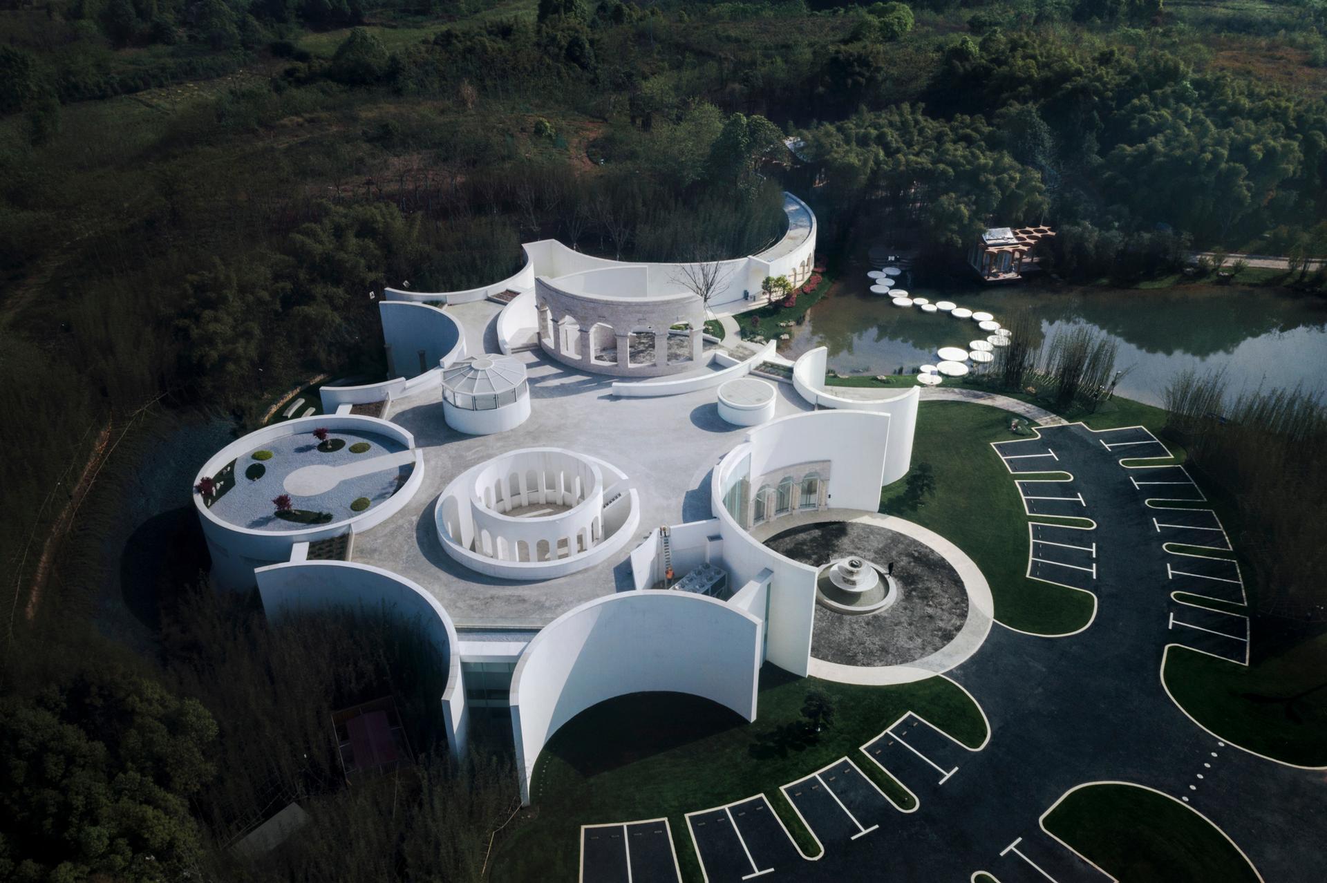 Sino-Italian Cultural Exchange City Reception Center - image 7