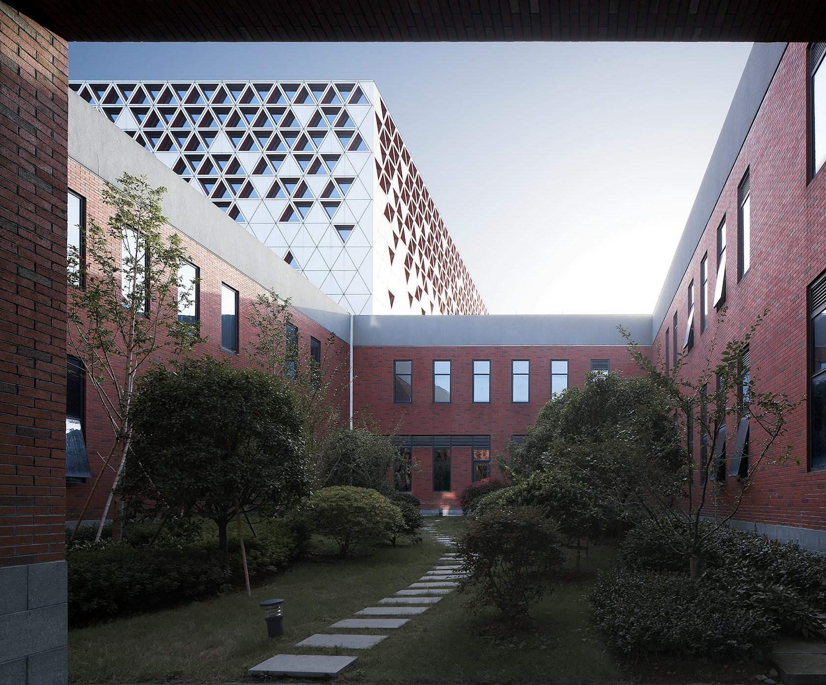 Guangsha College Sports Center - image 8
