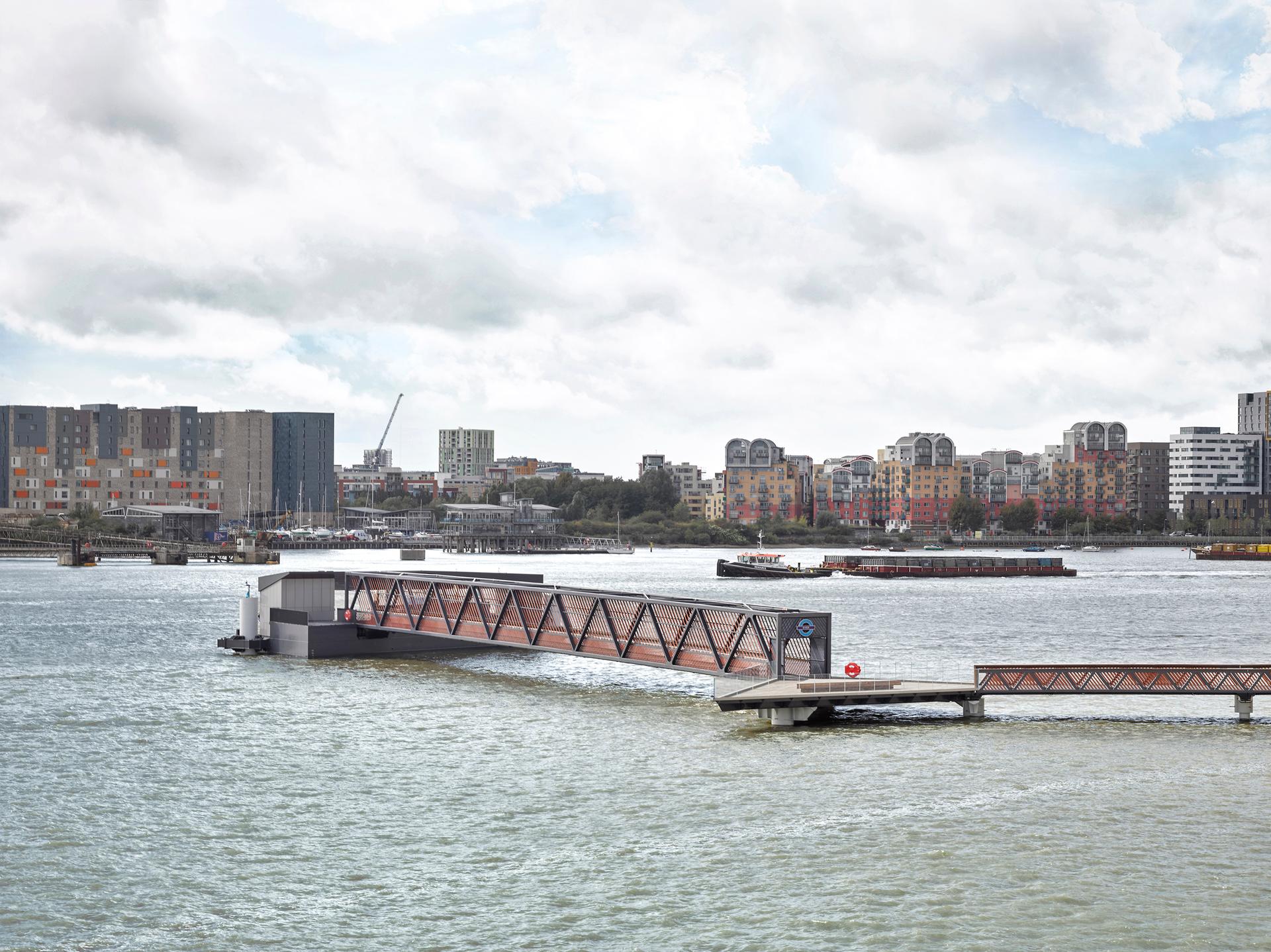 Royal Wharf Pier
