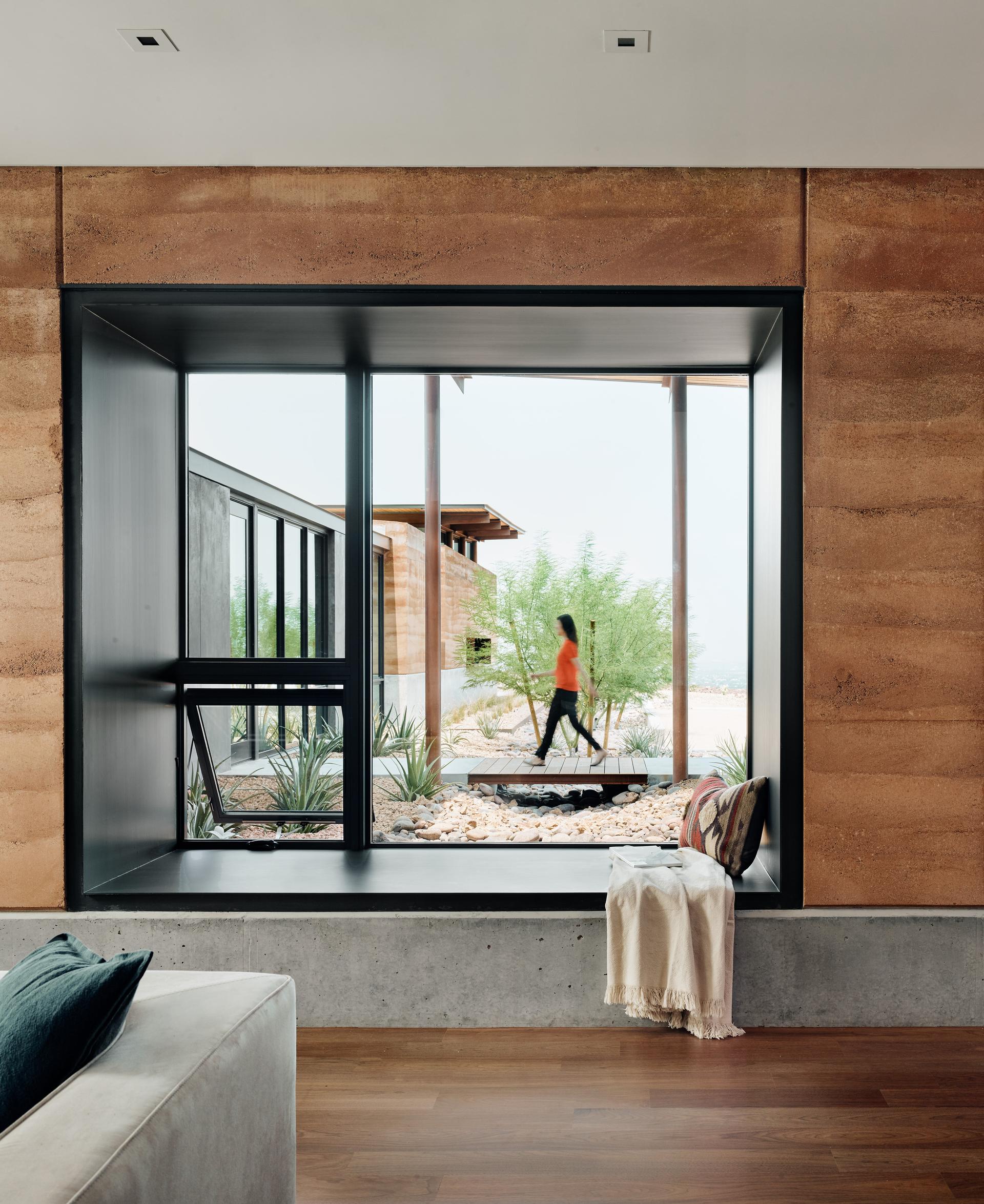 Horizon House - image 5