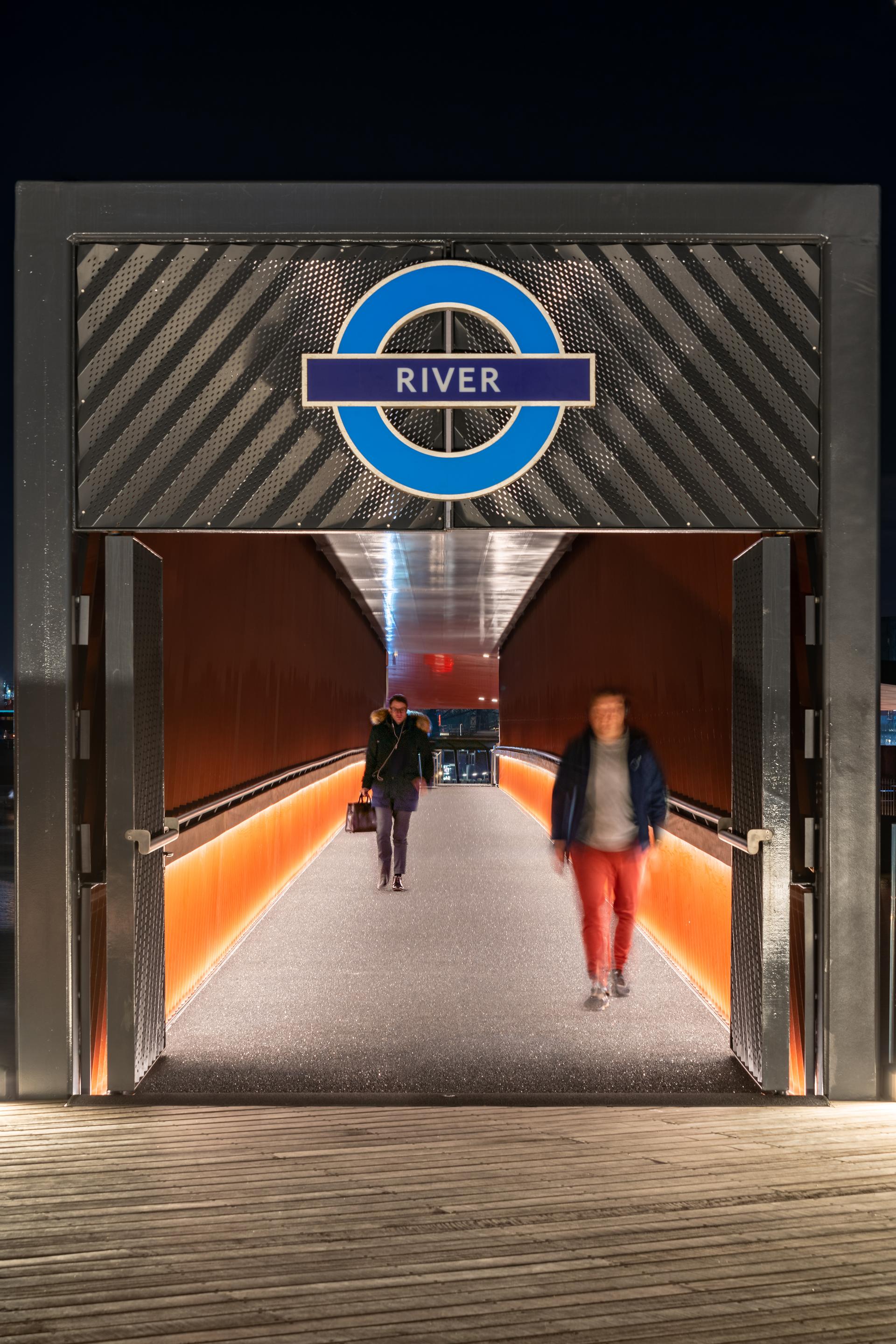 Royal Wharf Pier - image 10