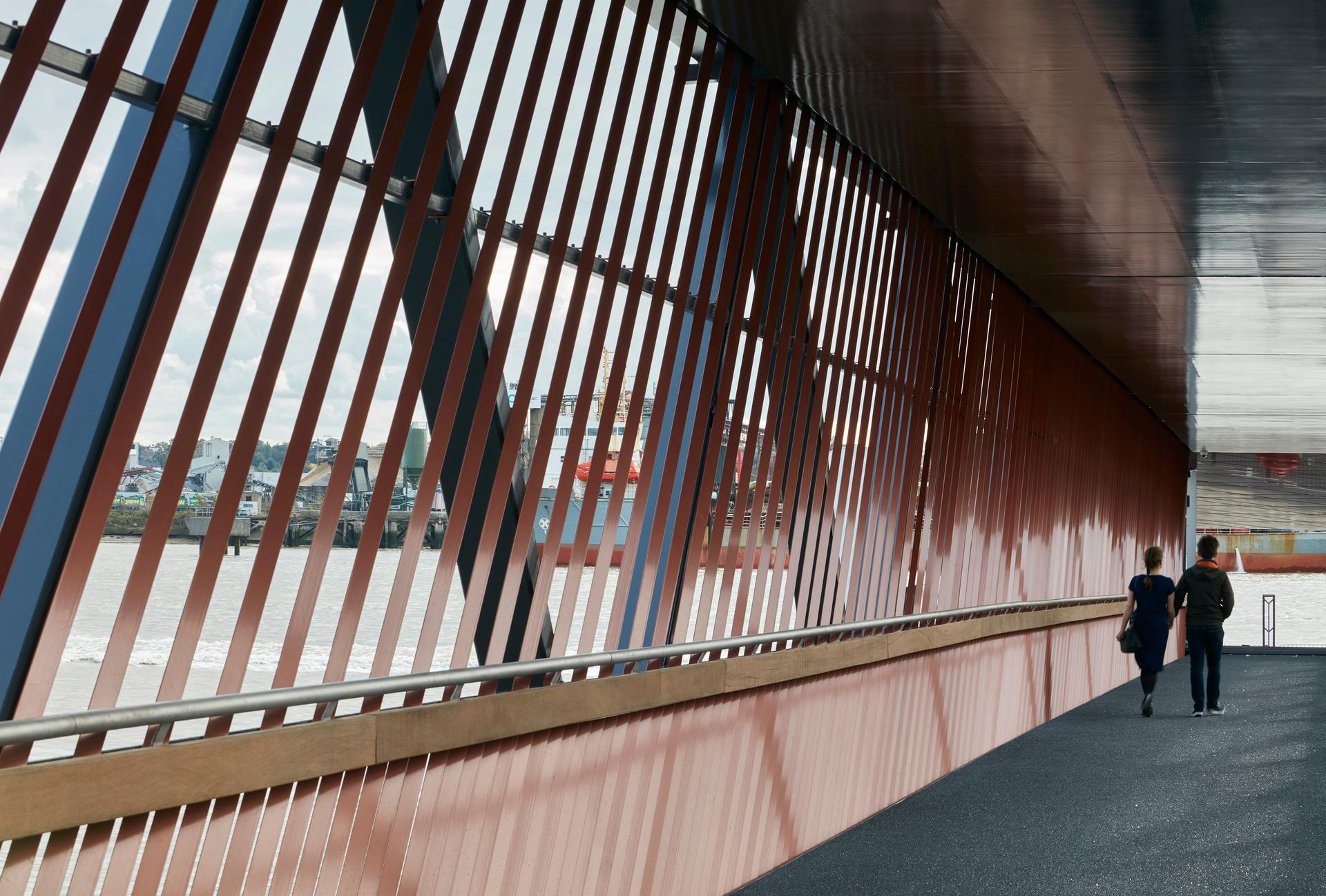 Royal Wharf Pier - image 11