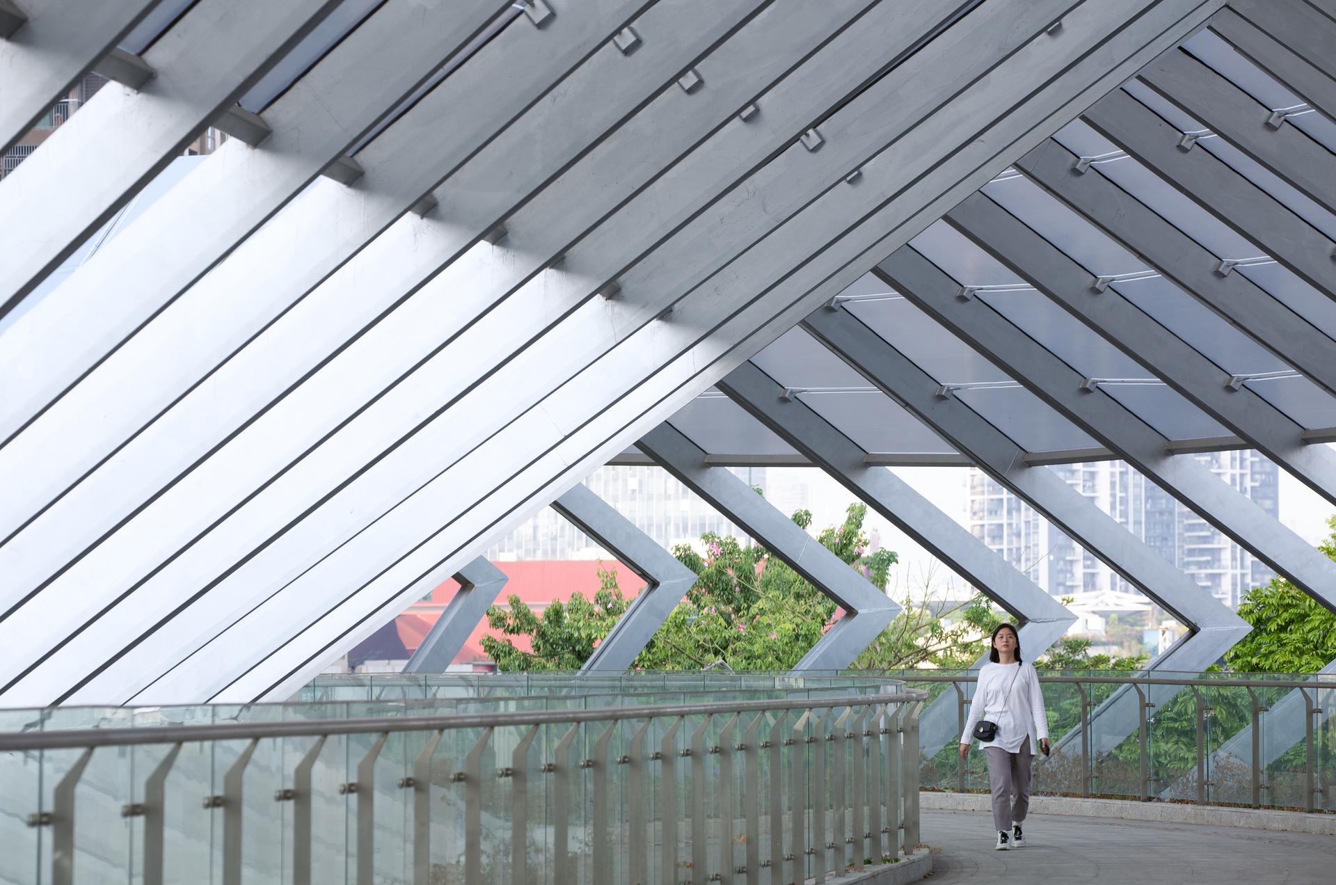 nine rising City bridges - image 3