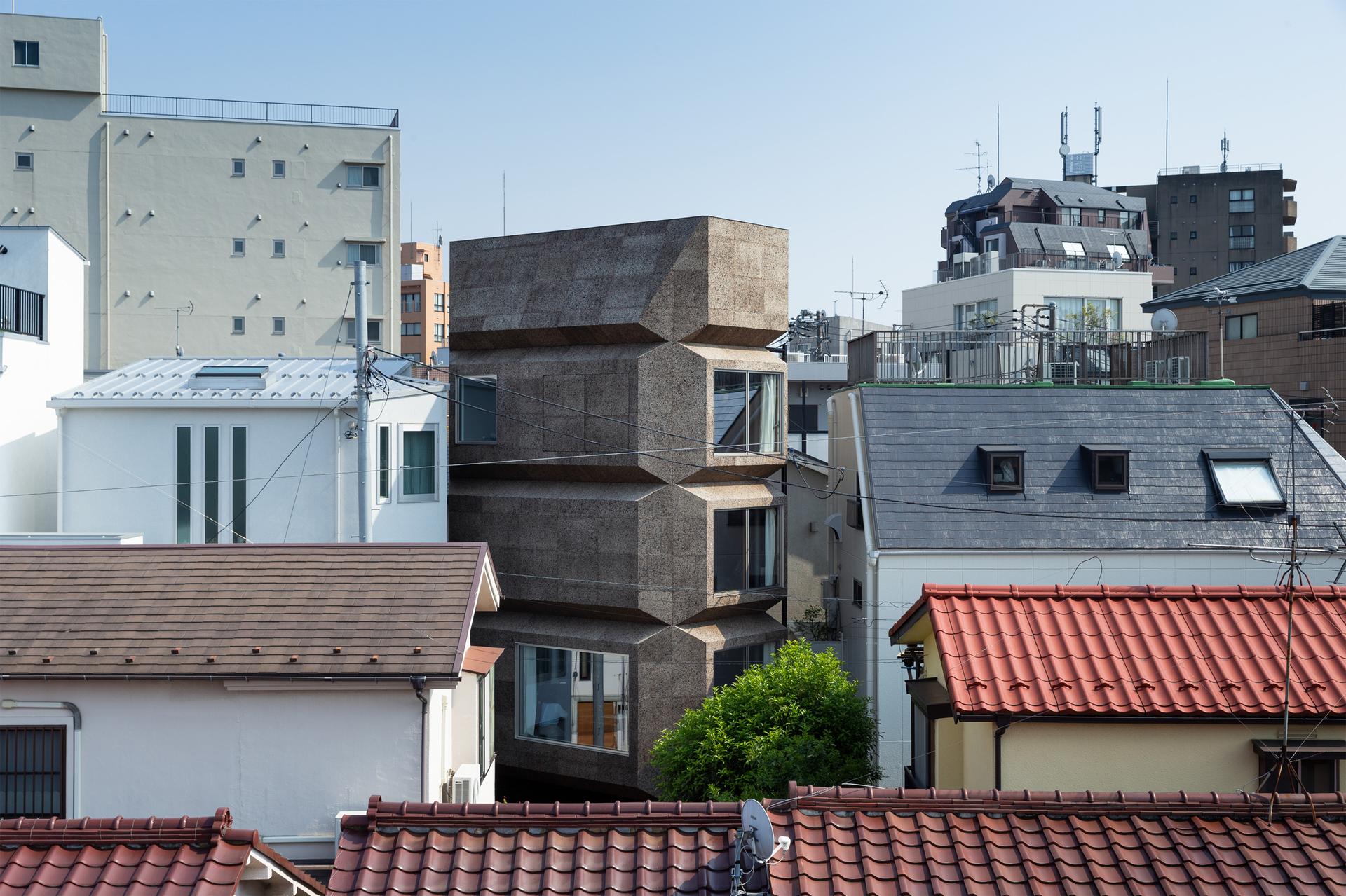 BAY WINDOW TOWER HOUSE - image 2