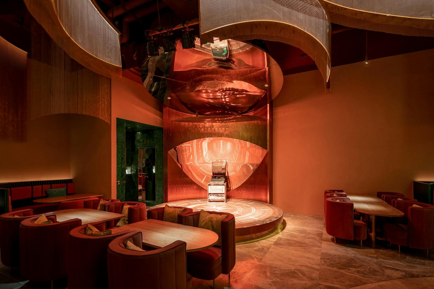 EATA · LIVE Restaurant Bar & Live House - image 6