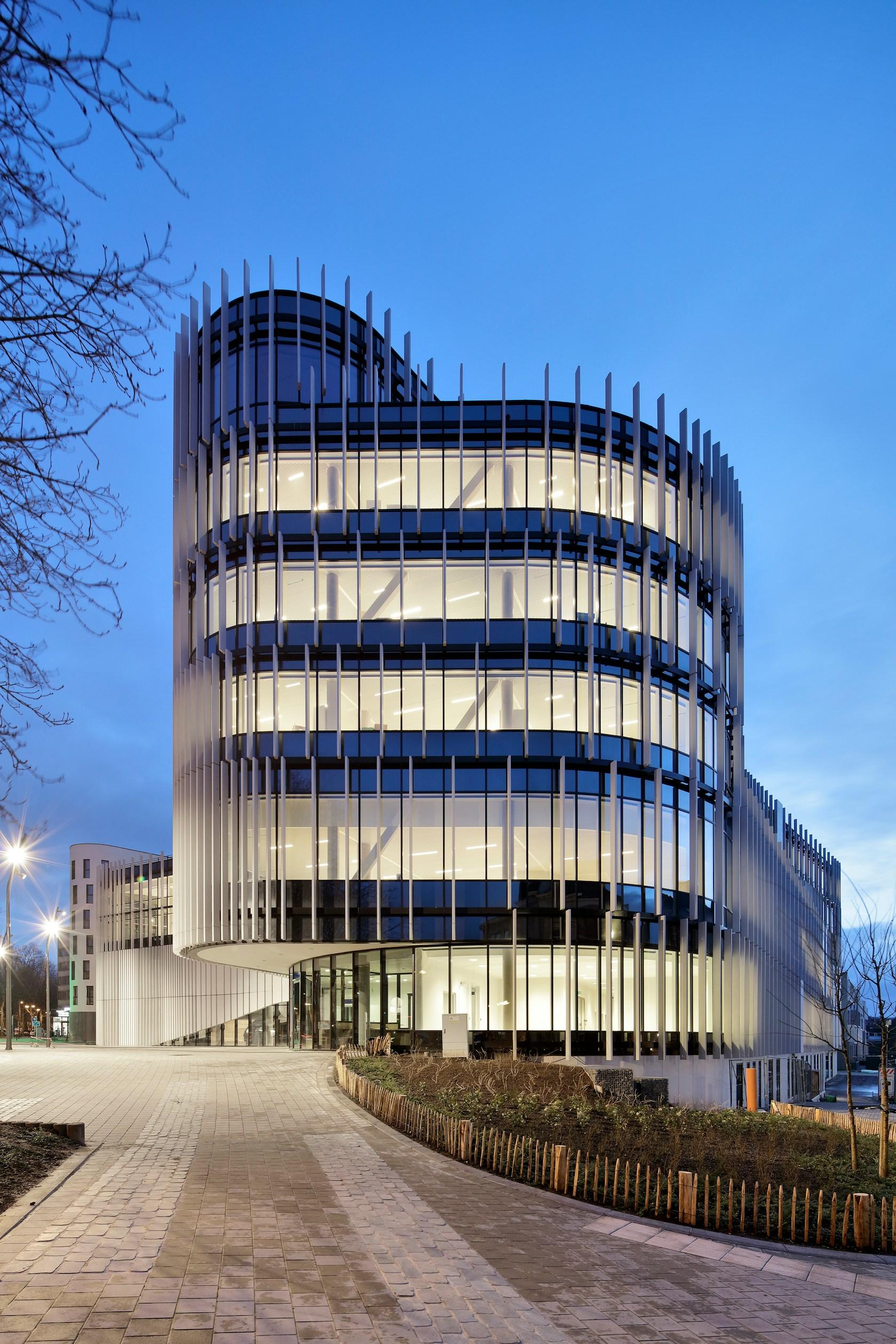 ETTERBEEK CITY HALL - image 30