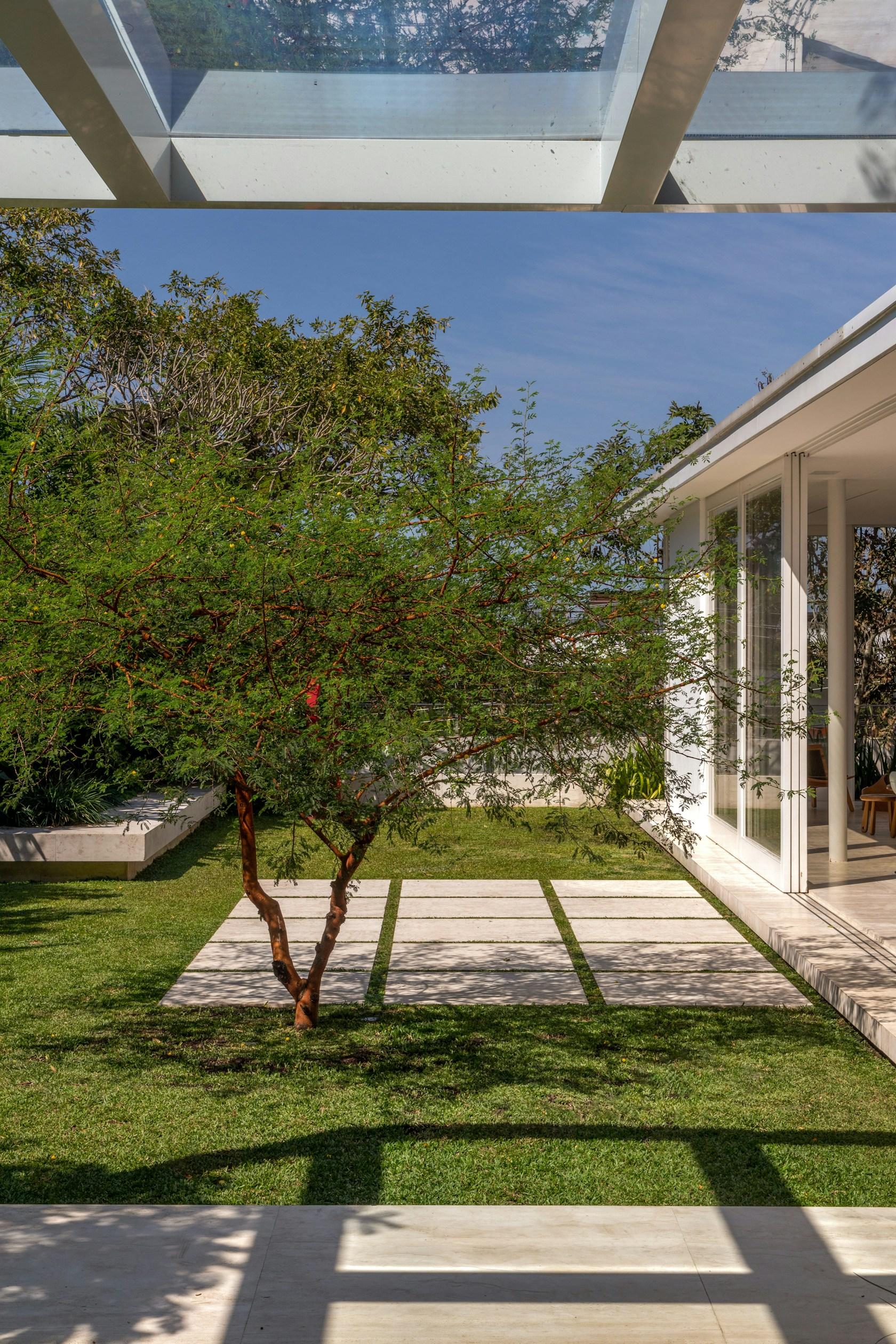 Book House Annex - image 5