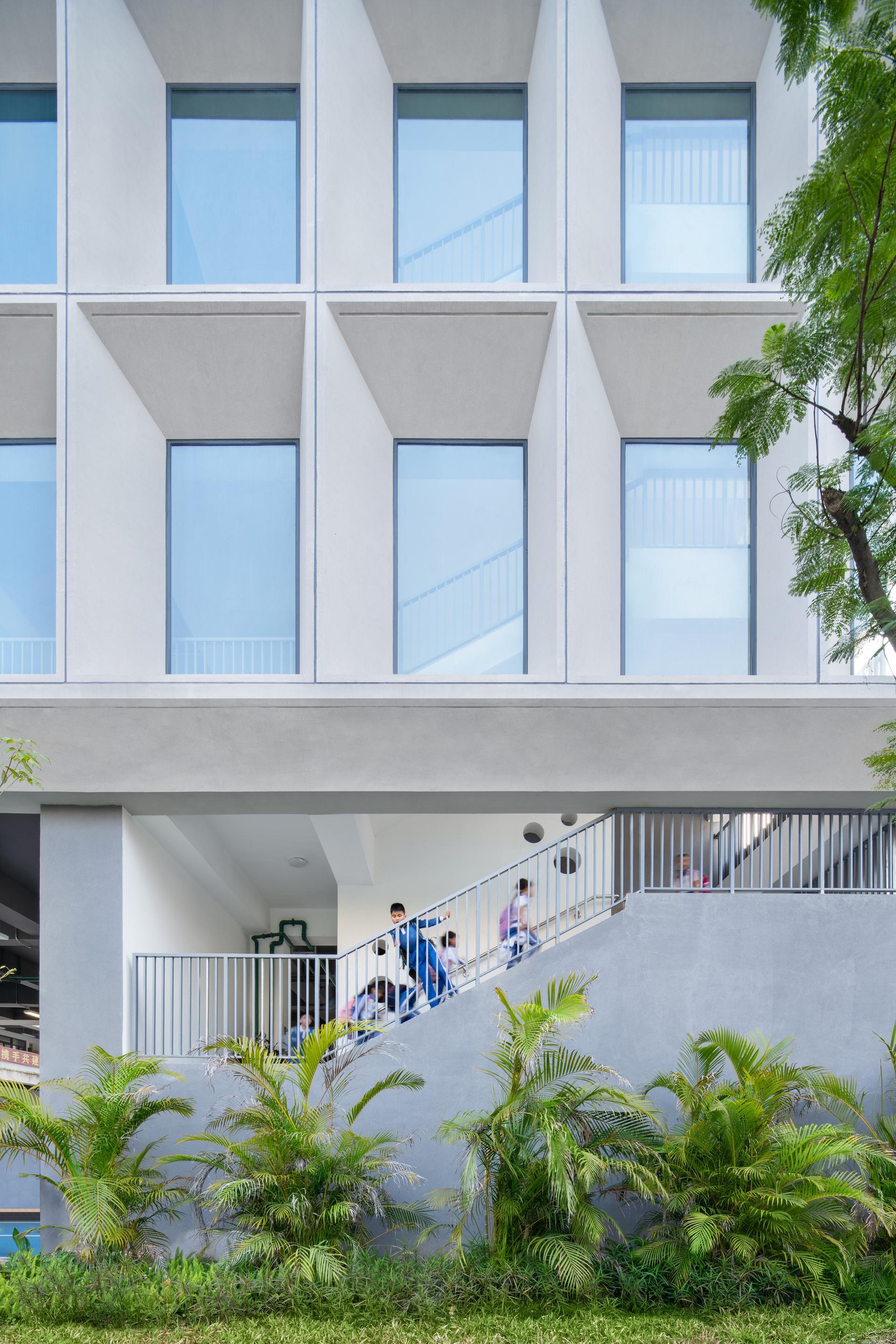 Shenzhen Longhua District Science and Education Institute affiliated experimental school - image 12