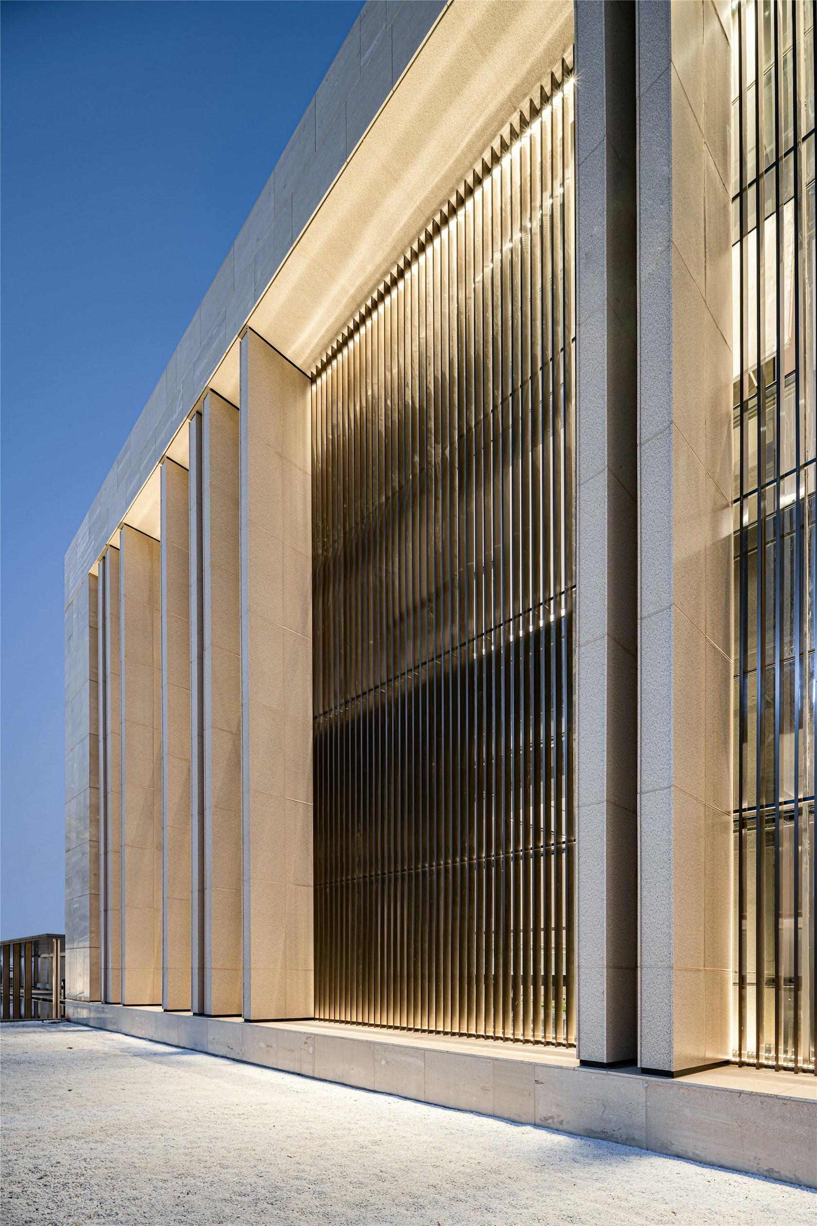 Snail Bay Center - image 5
