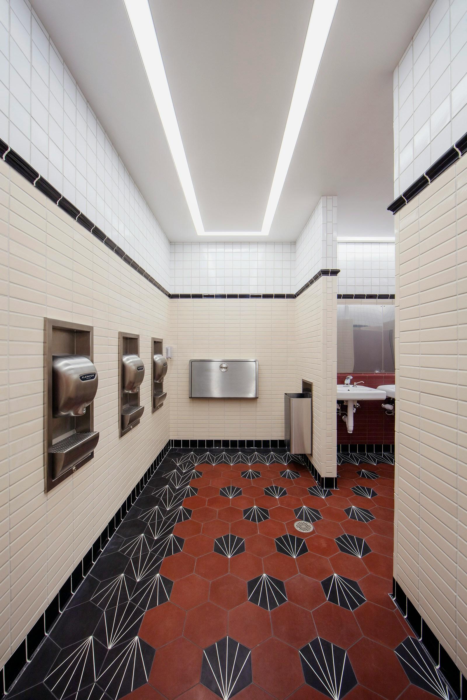 LA Union Station Passenger Concourse Expansion and Renovation - image 3