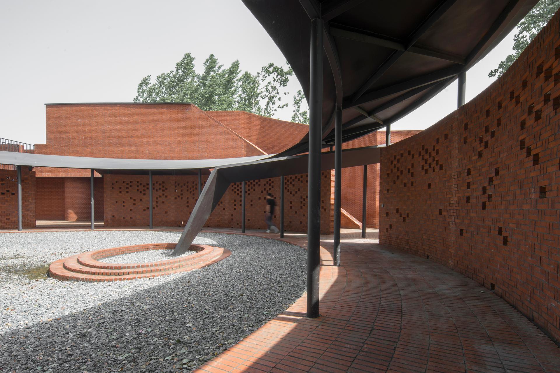 Yunzhai Community Center - image 16