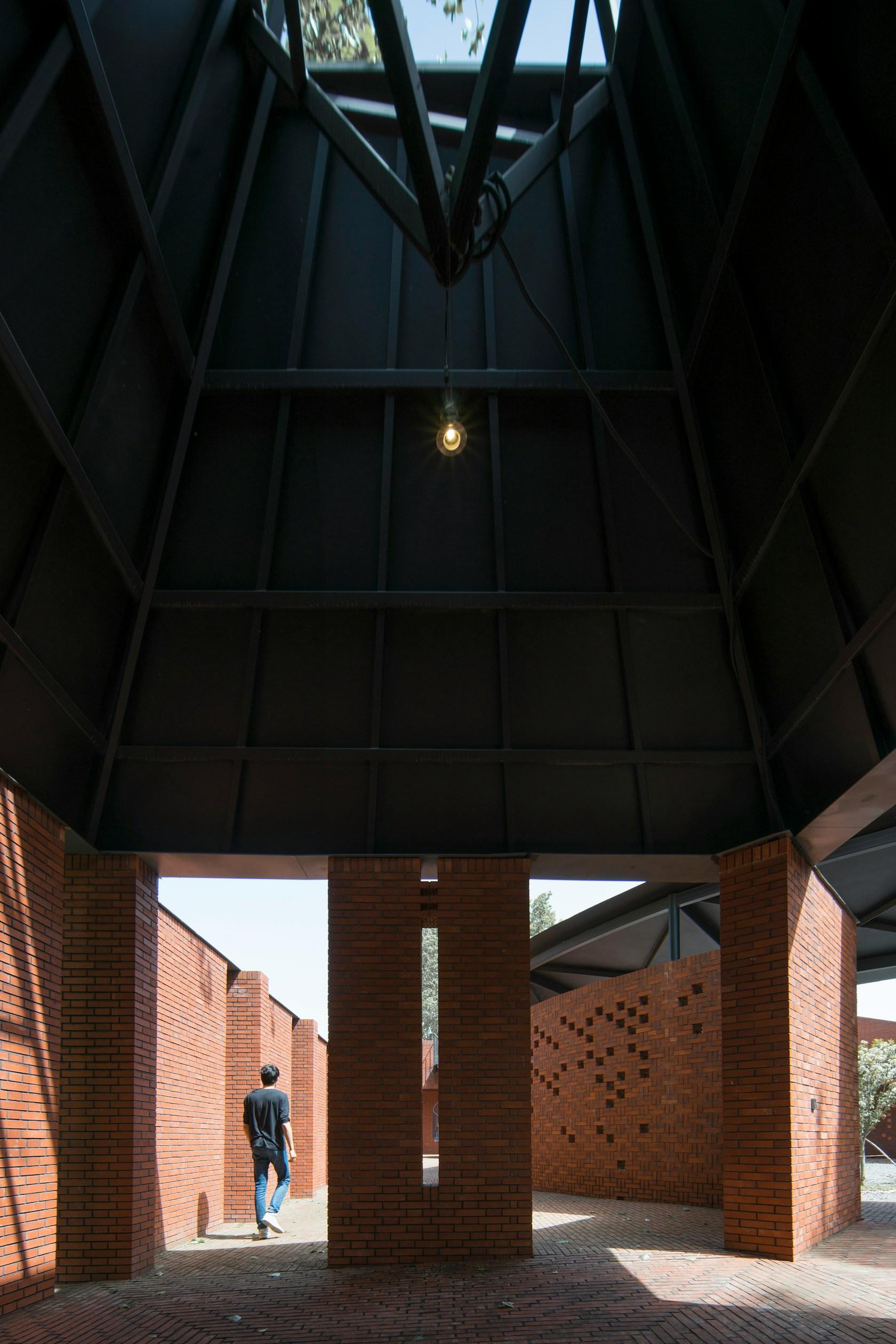 Yunzhai Community Center - image 15