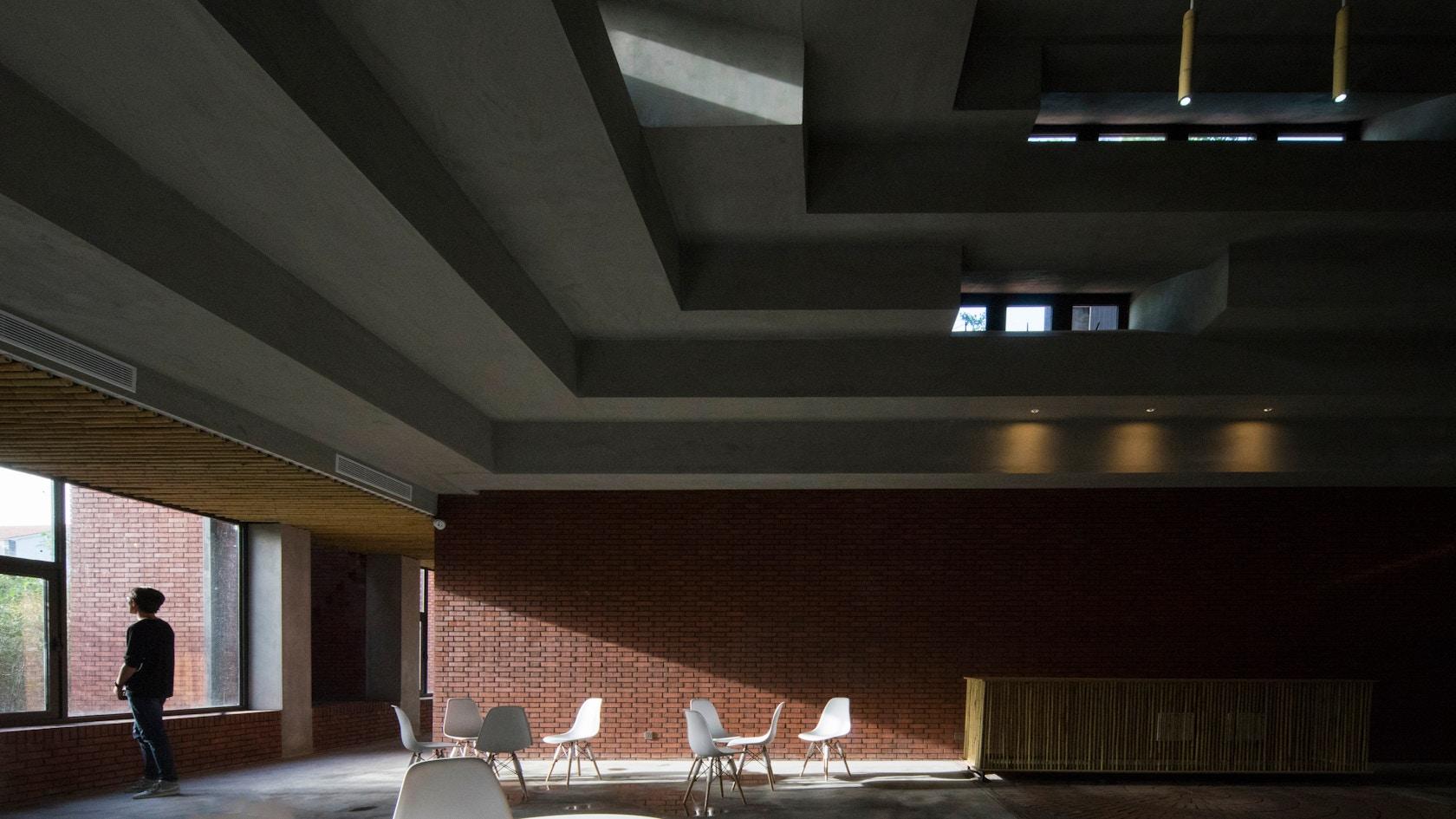 Yunzhai Community Center - image 22