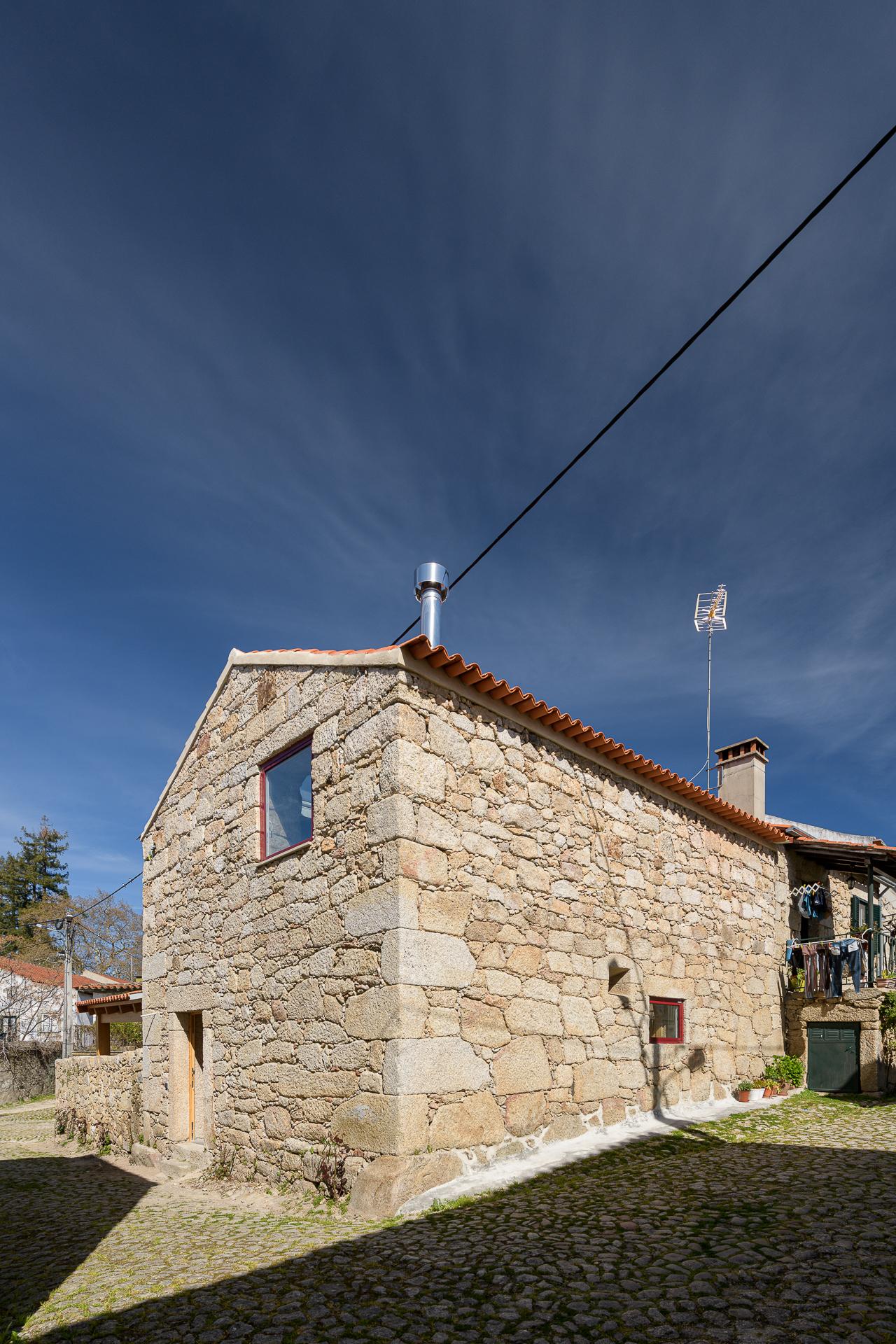 Rural House in Portugal - image 6