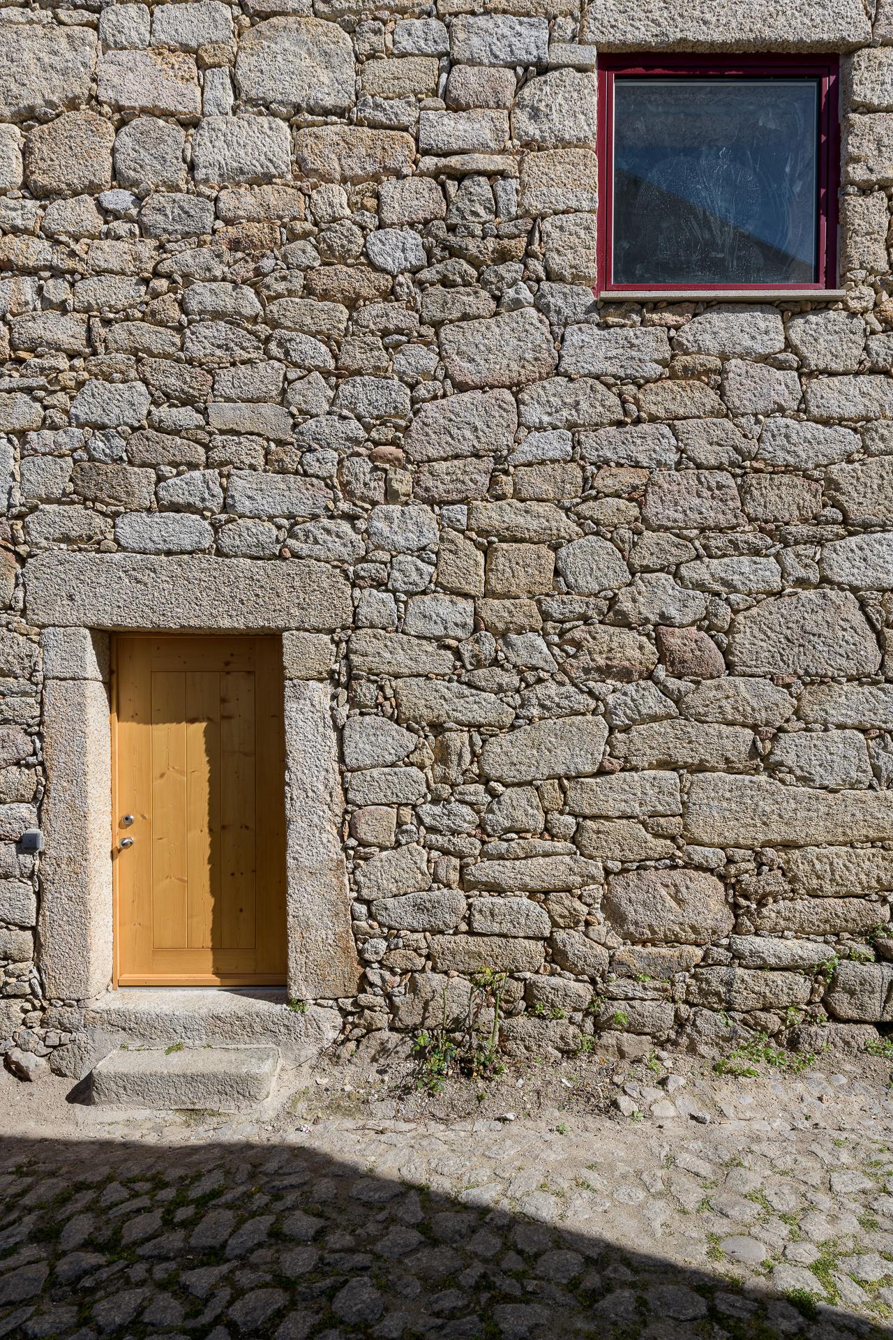 Rural House in Portugal - image 7