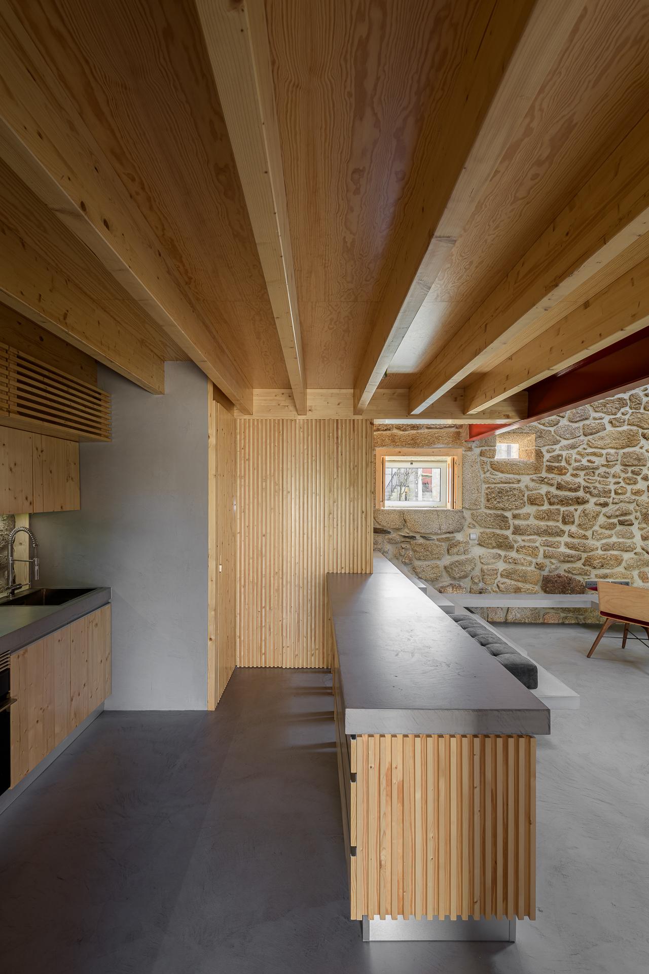 Rural House in Portugal - image 9