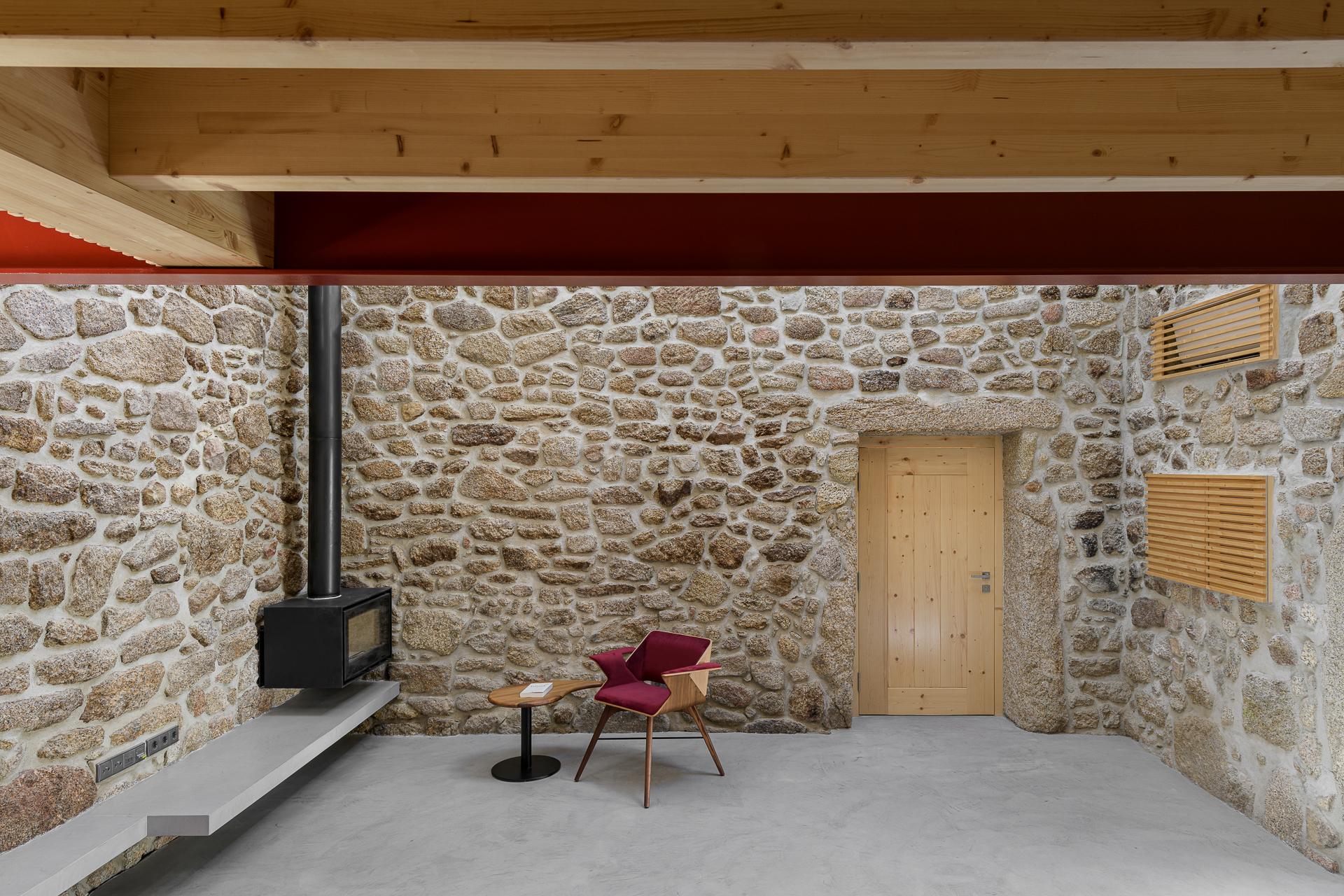 Rural House in Portugal - image 11