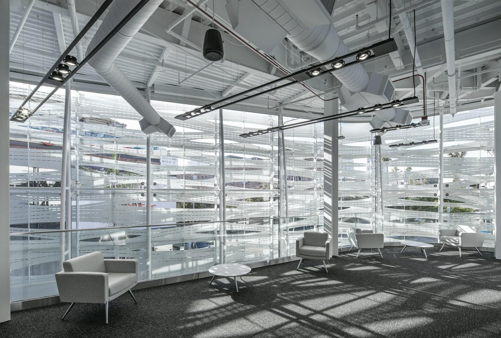 Tesla Santa Monica Showroom Façade - image 10