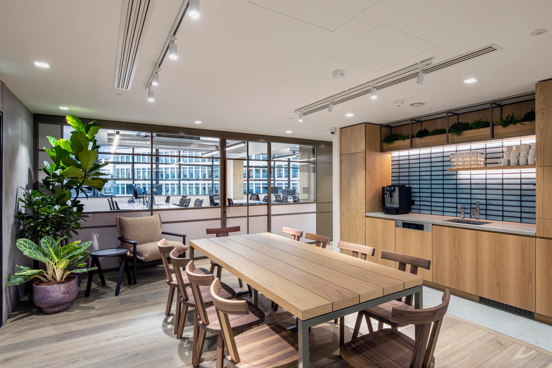 Fora | Shoreditch - Great Eastern Street - image 3