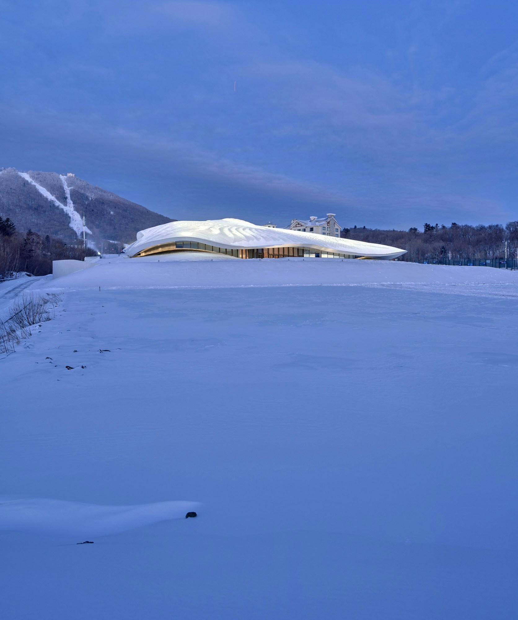 Yabuli Entrepreneurs' Congress Center - image 8