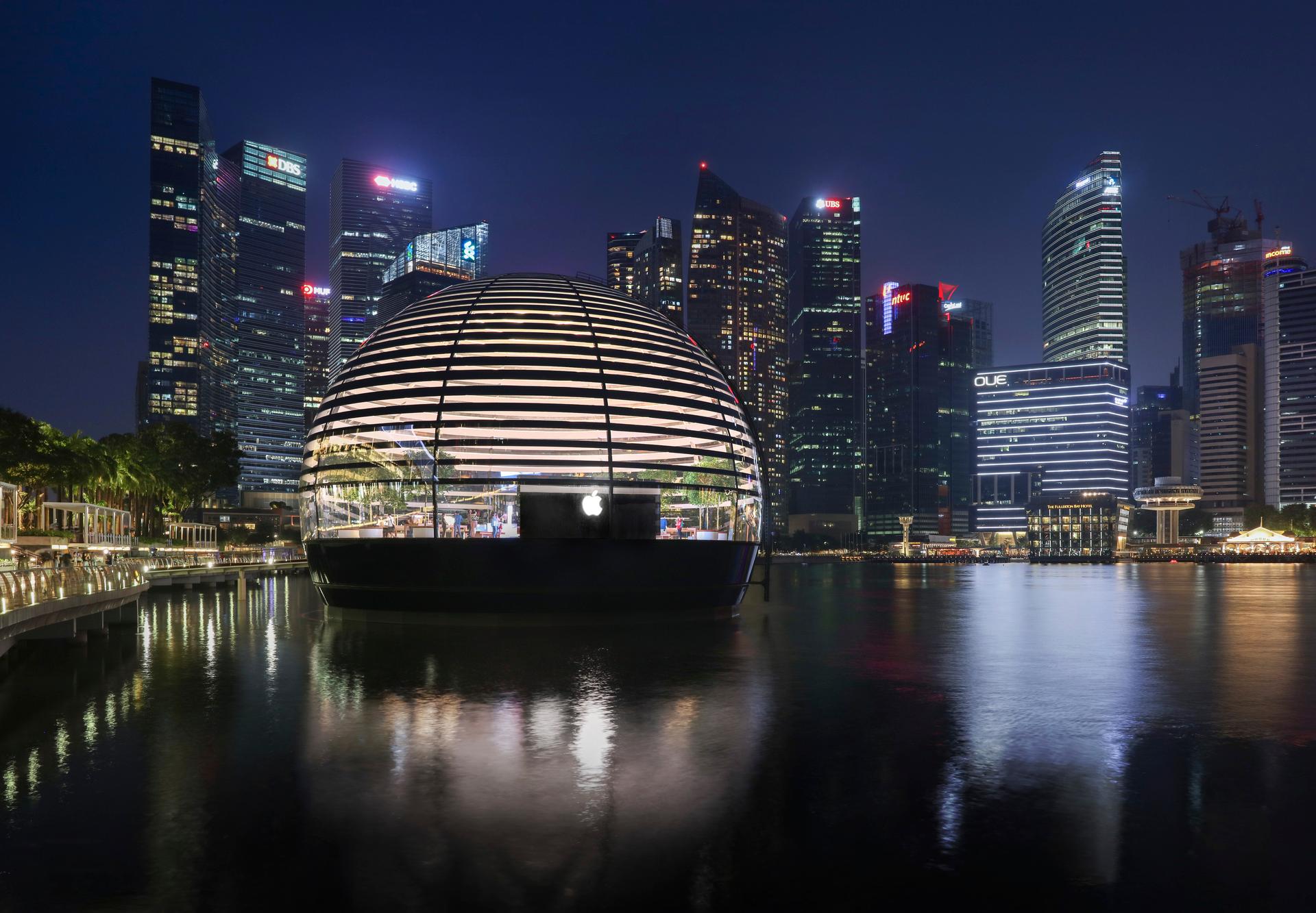 Apple Marina Bay Sands - image 2