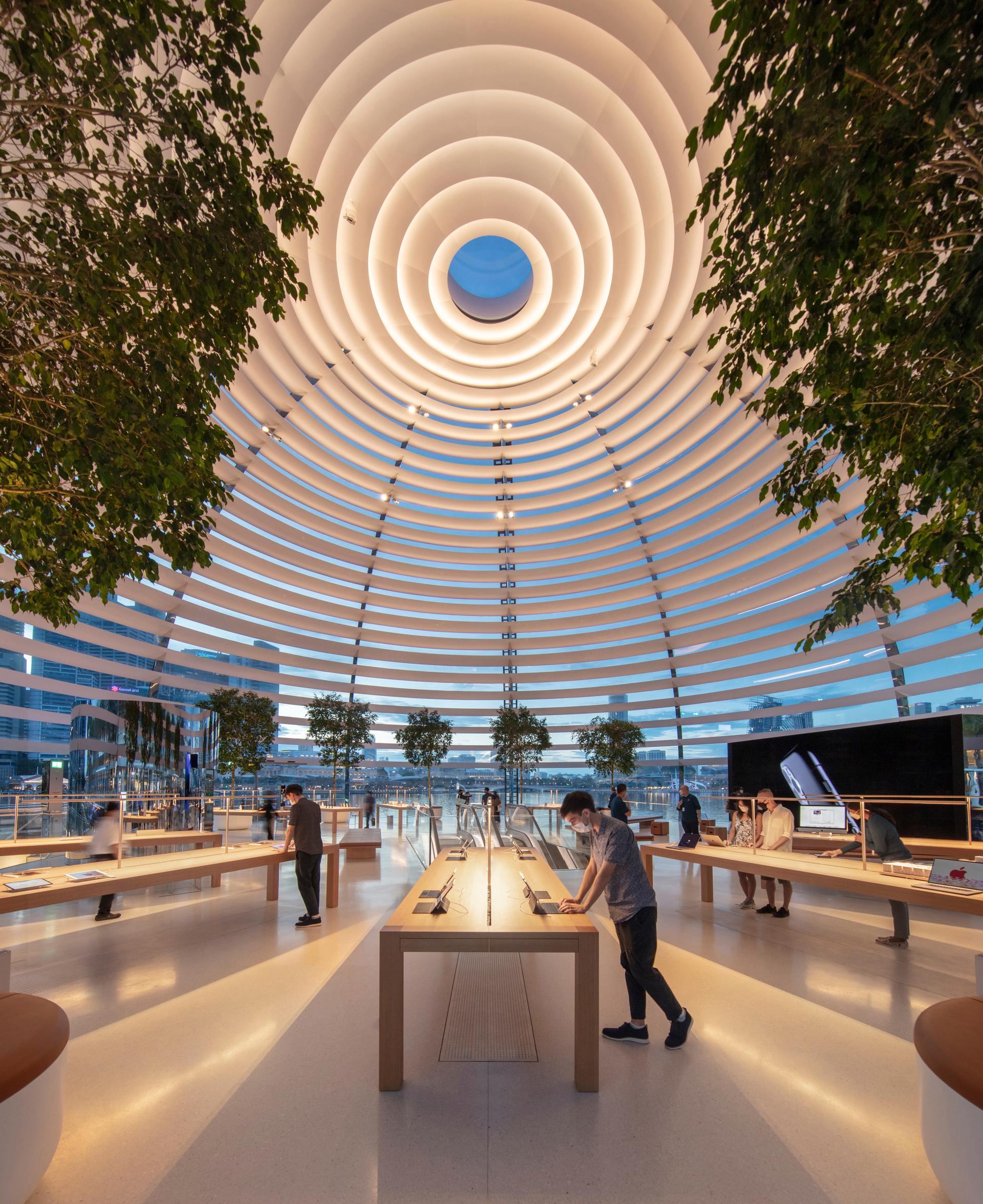 Apple Marina Bay Sands - image 6