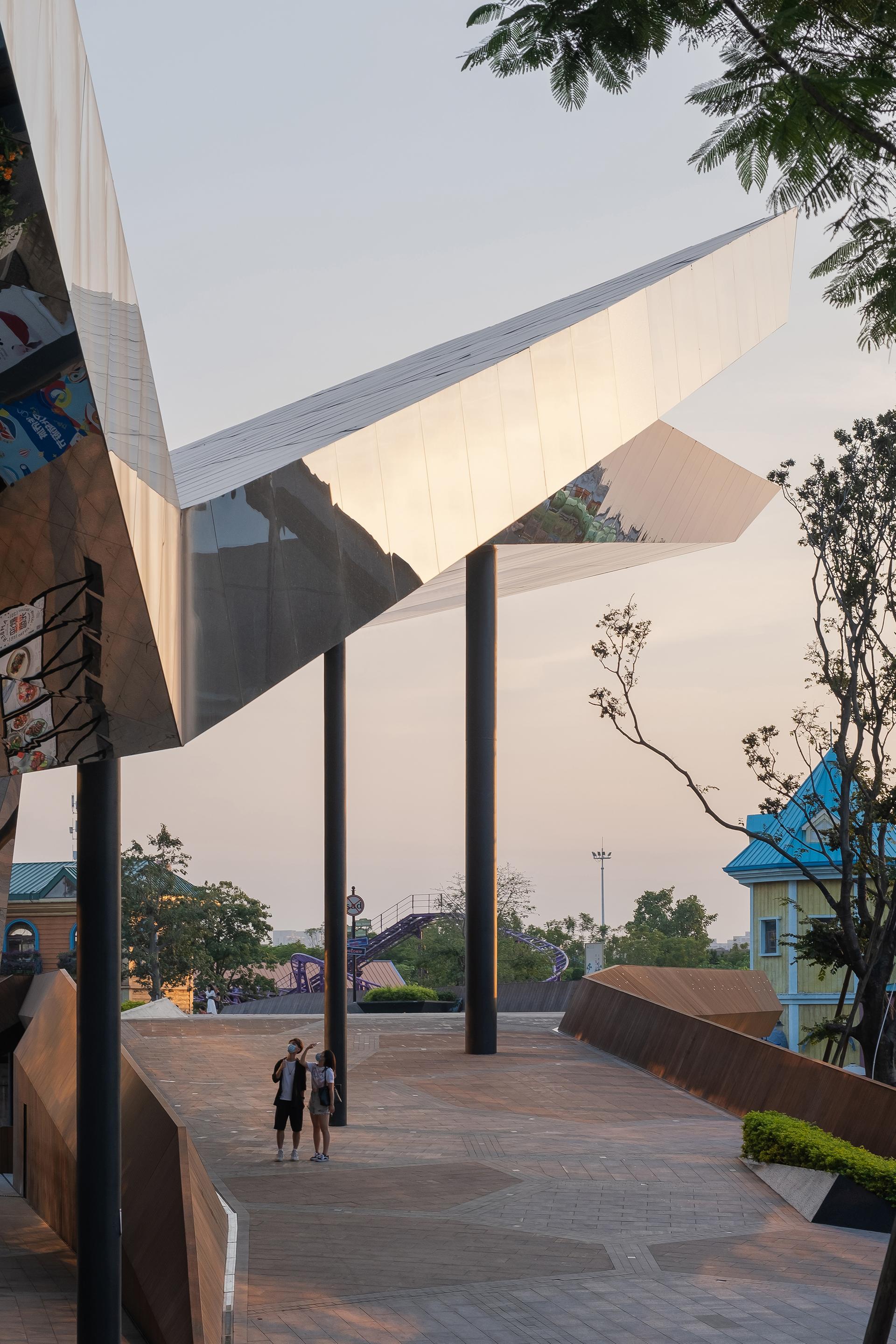 The Sky Mirror - image 11
