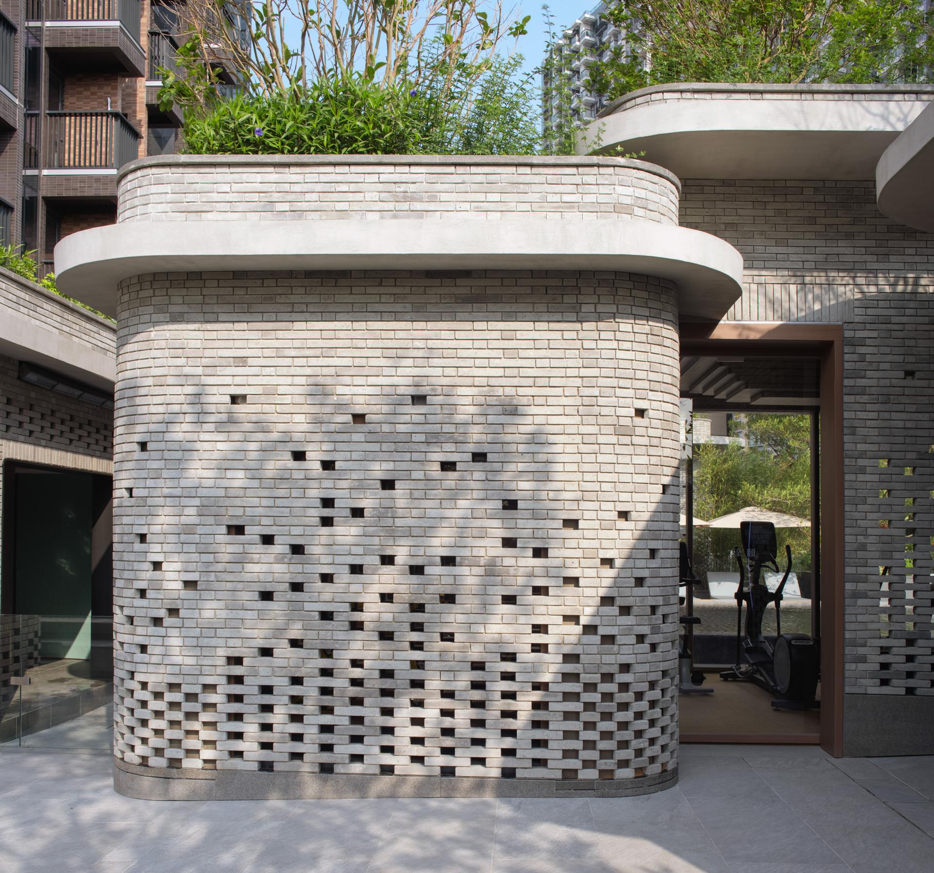 Yíshè at Atrium House - image 12