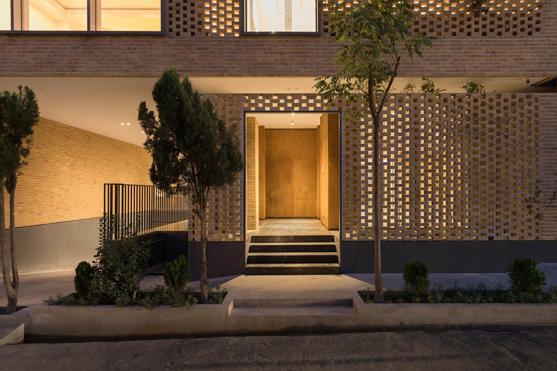 Peyvand Residential Building - image 6