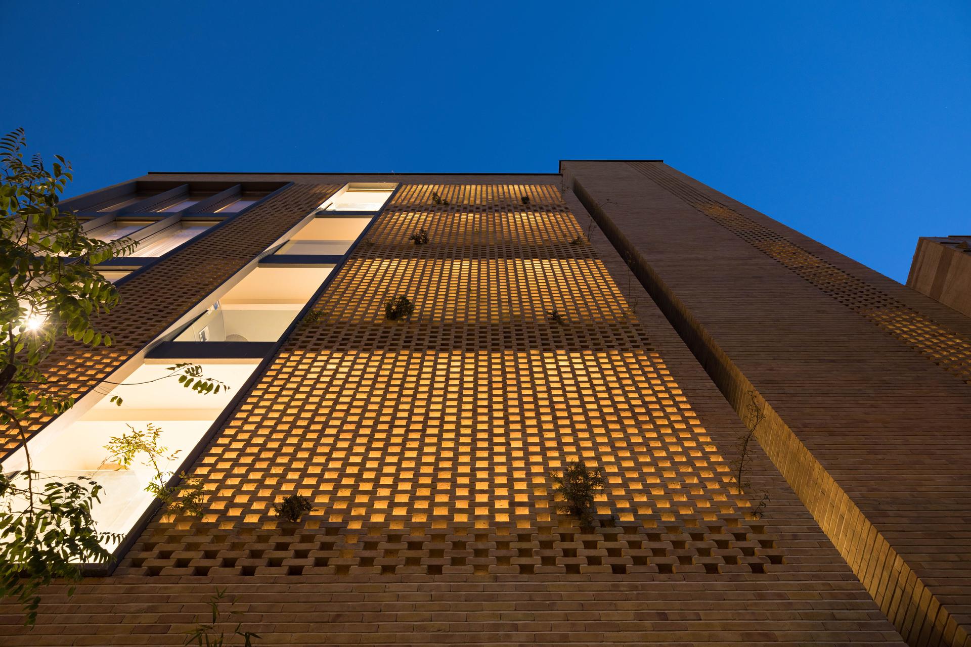 Peyvand Residential Building - image 5