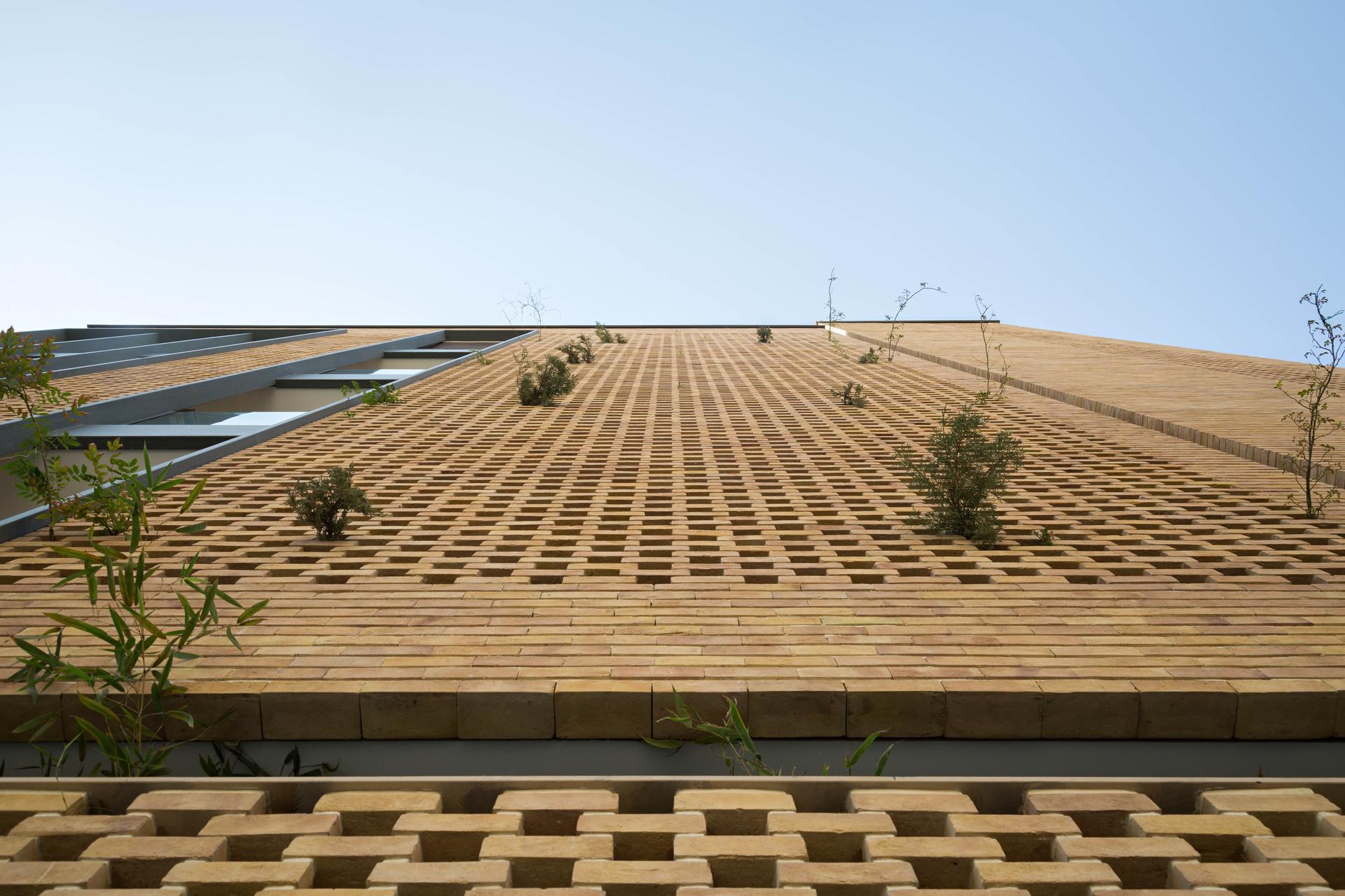Peyvand Residential Building - image 9