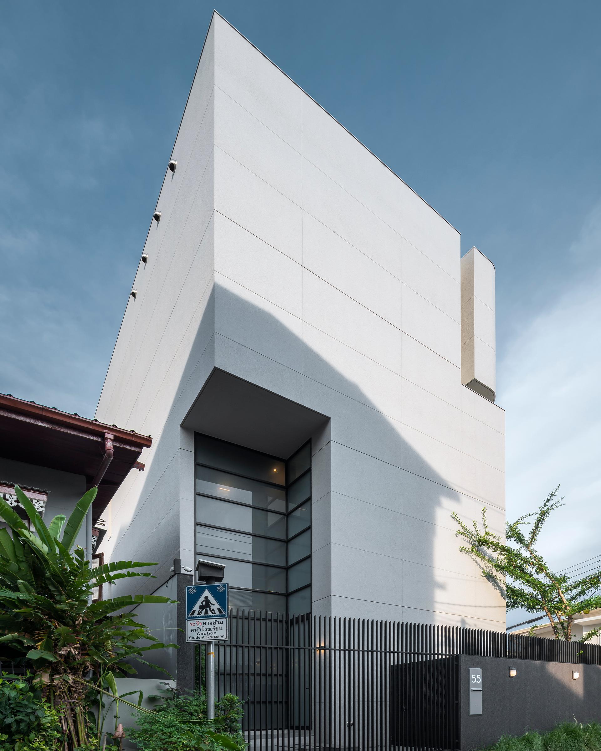55 Sathorn - image 5