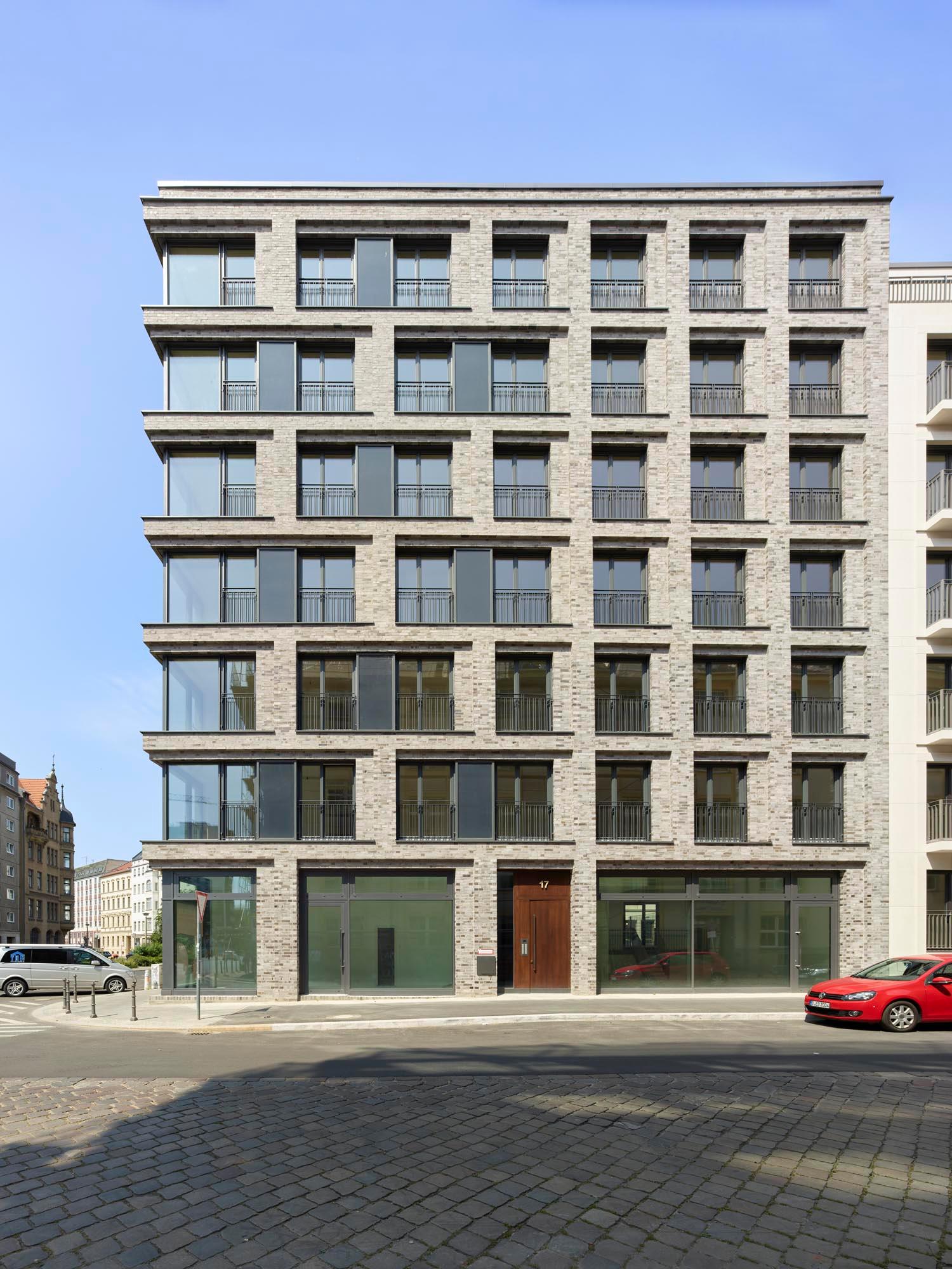 EMBASSY - Living alongside Koellnischer Park, Berlin - image 7