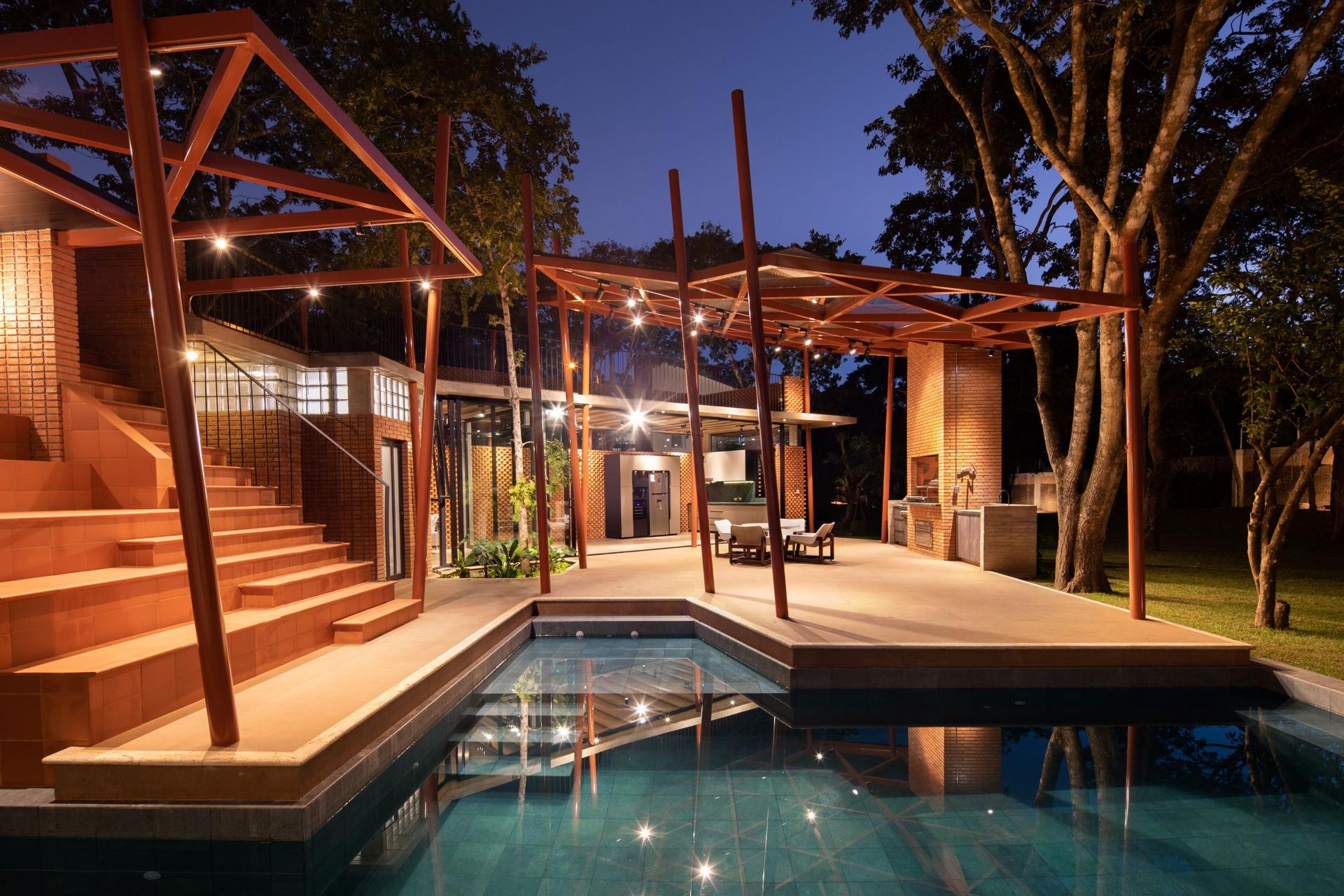 Barrenechea House Extension
