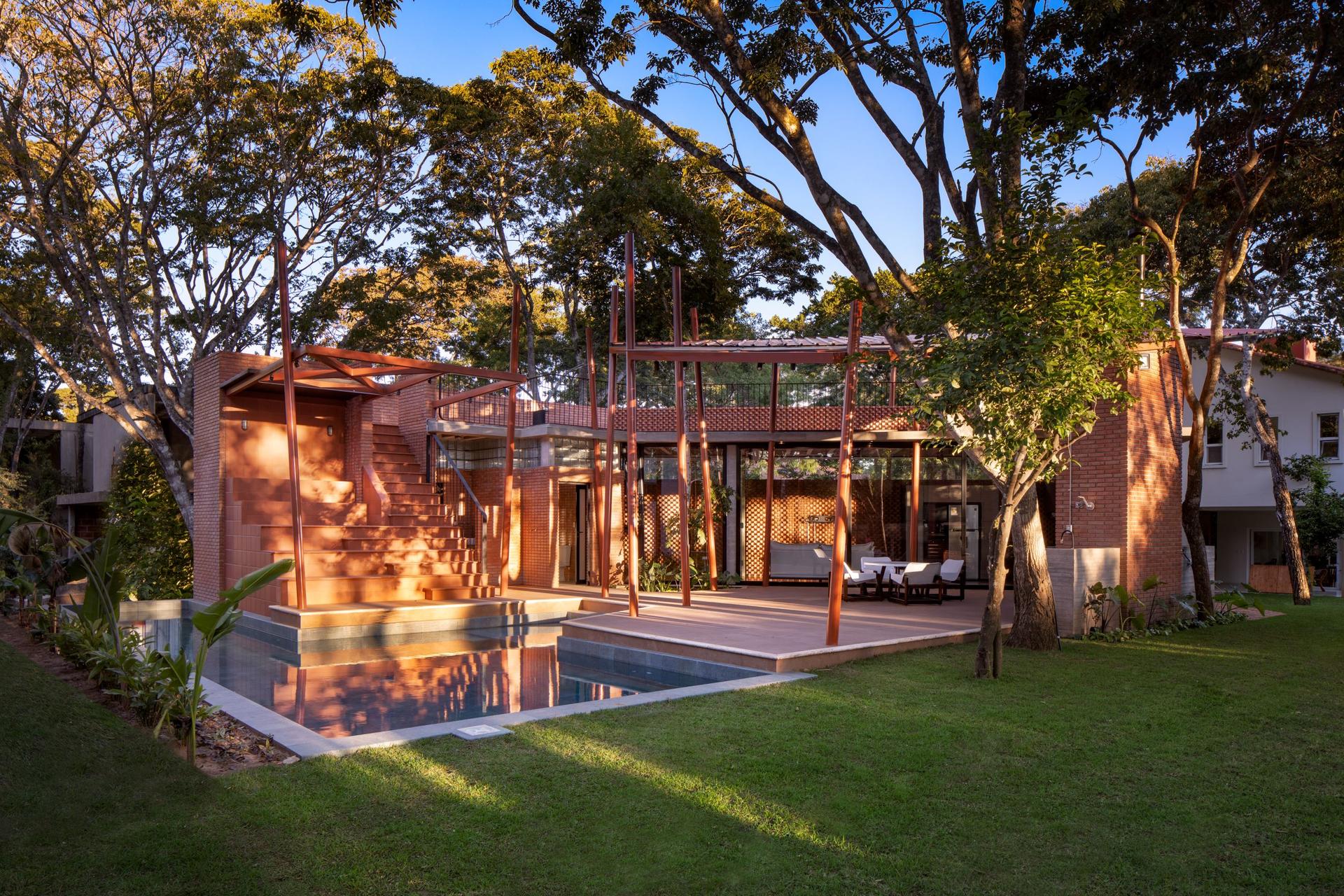 Barrenechea House Extension - image 4