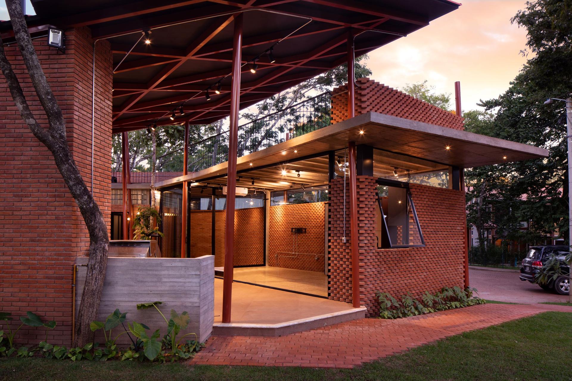 Barrenechea House Extension - image 9