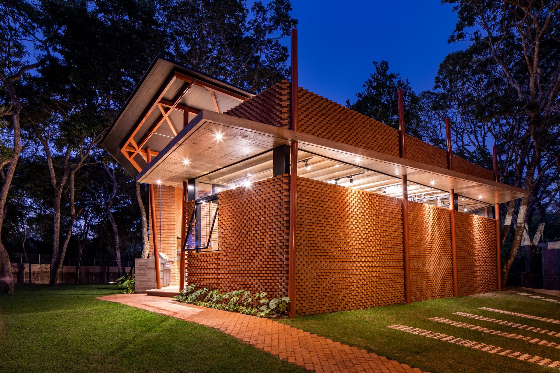 Barrenechea House Extension - image 6