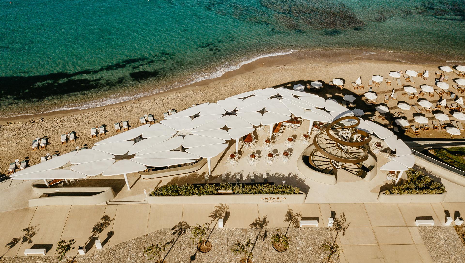 Antasia Beach Club - image 4