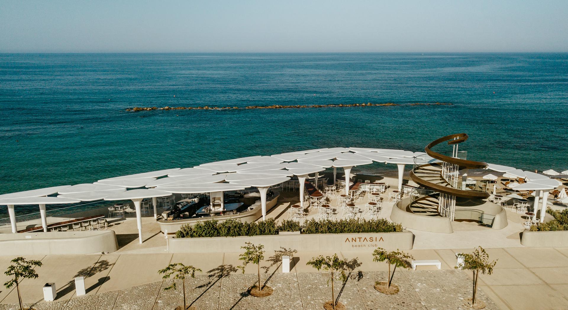 Antasia Beach Club - image 6