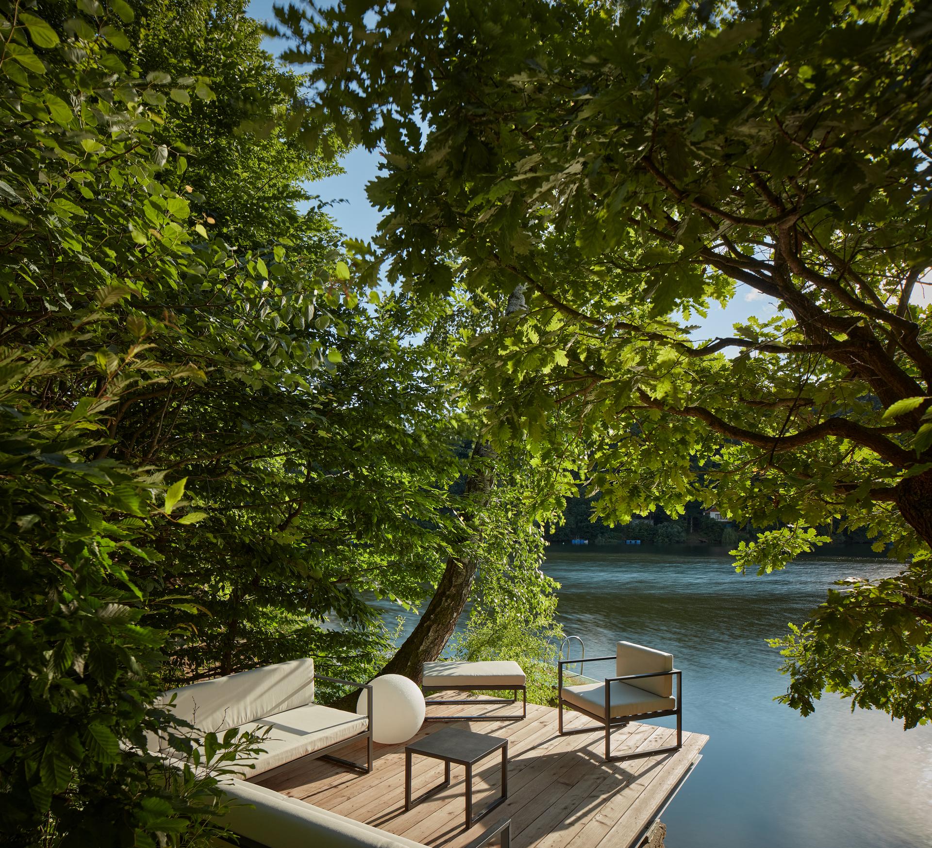 Cottage Inspired by a Ship Cabin - image 7