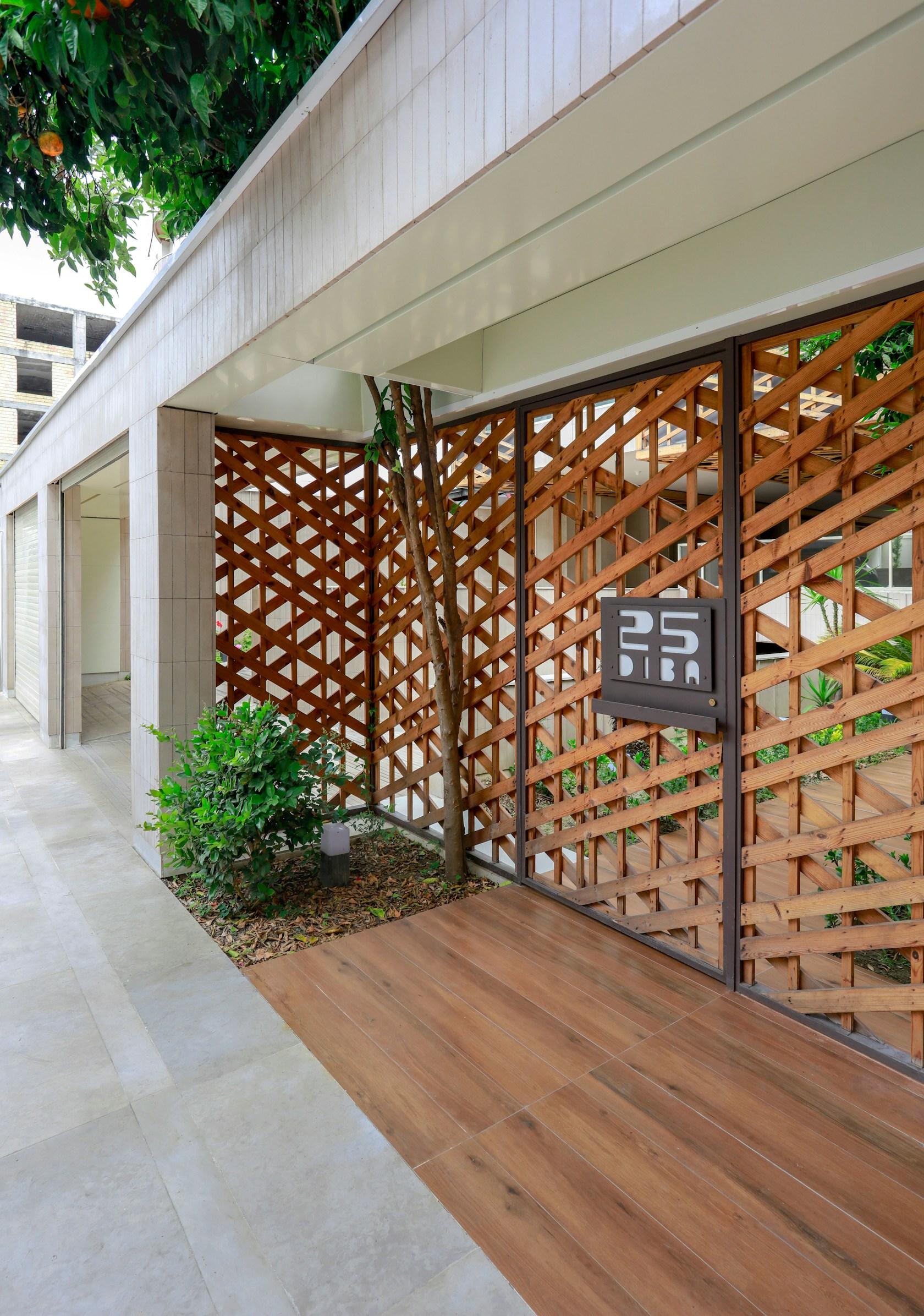An apartment based on vernacular architecture - image 4