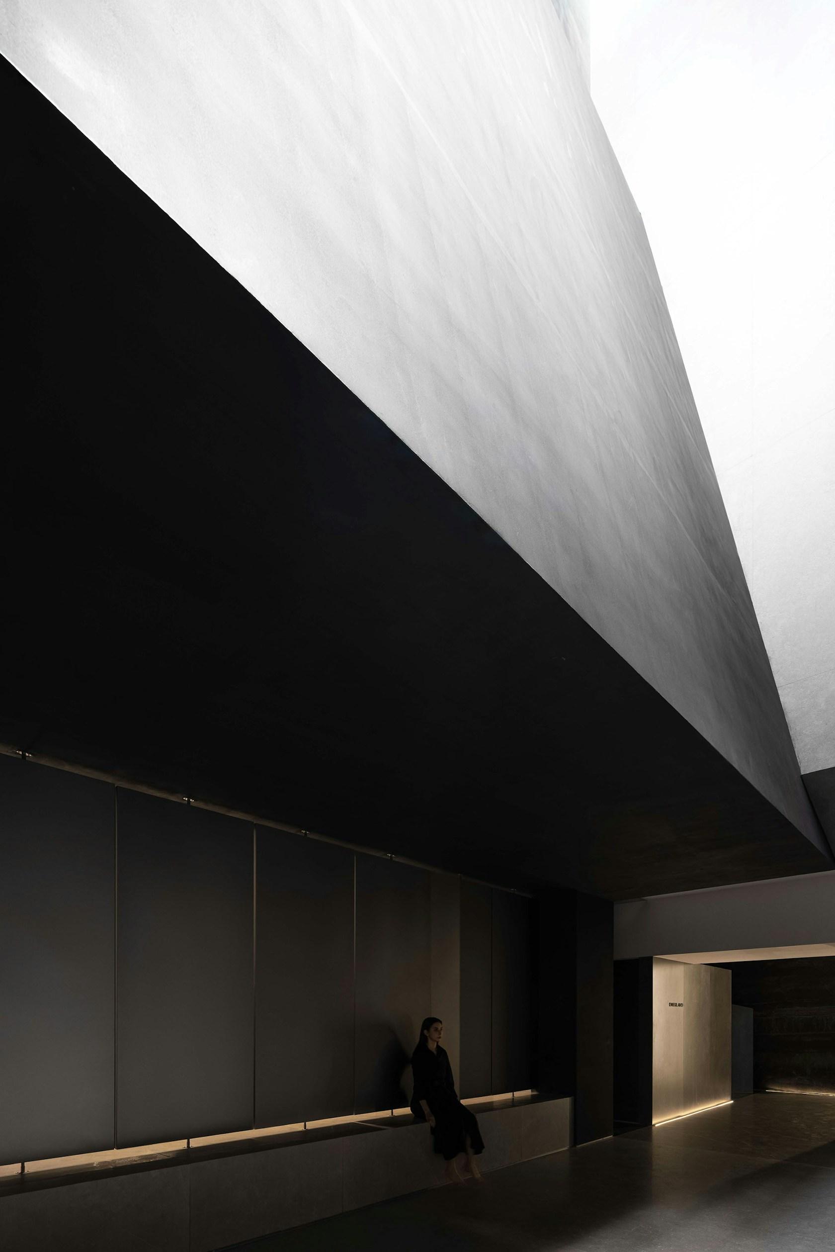 Chasing Light · Overland Headquarters & Showroom - image 17